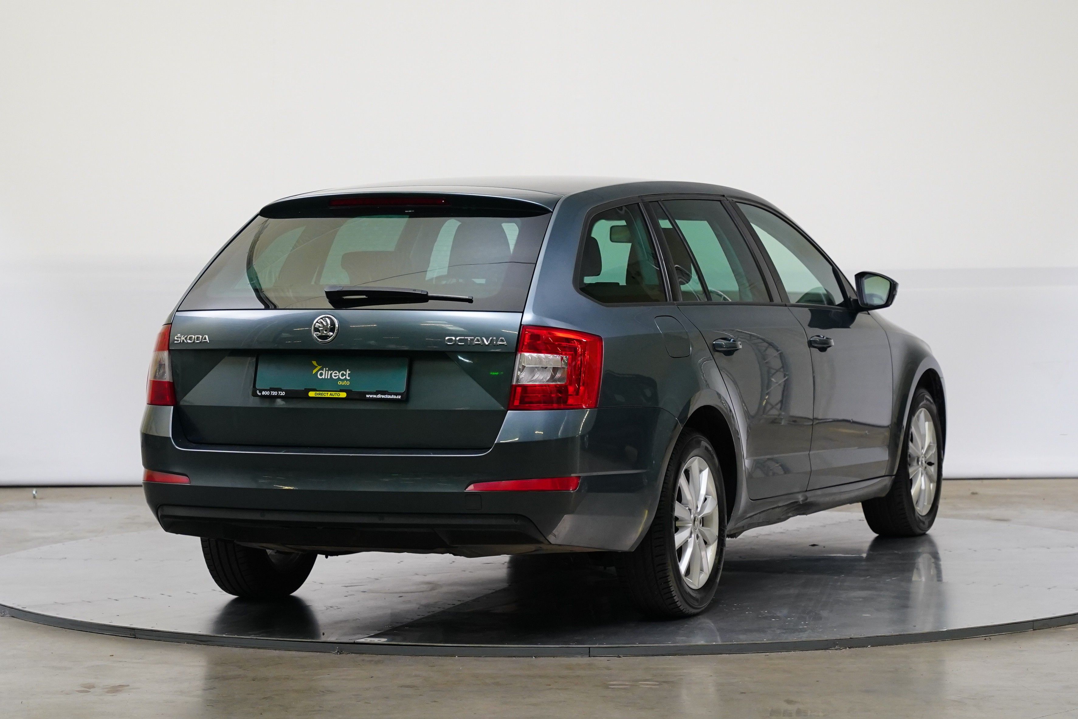 Škoda Octavia, 1.6 TDI 81 kW Ambition - fotka 2