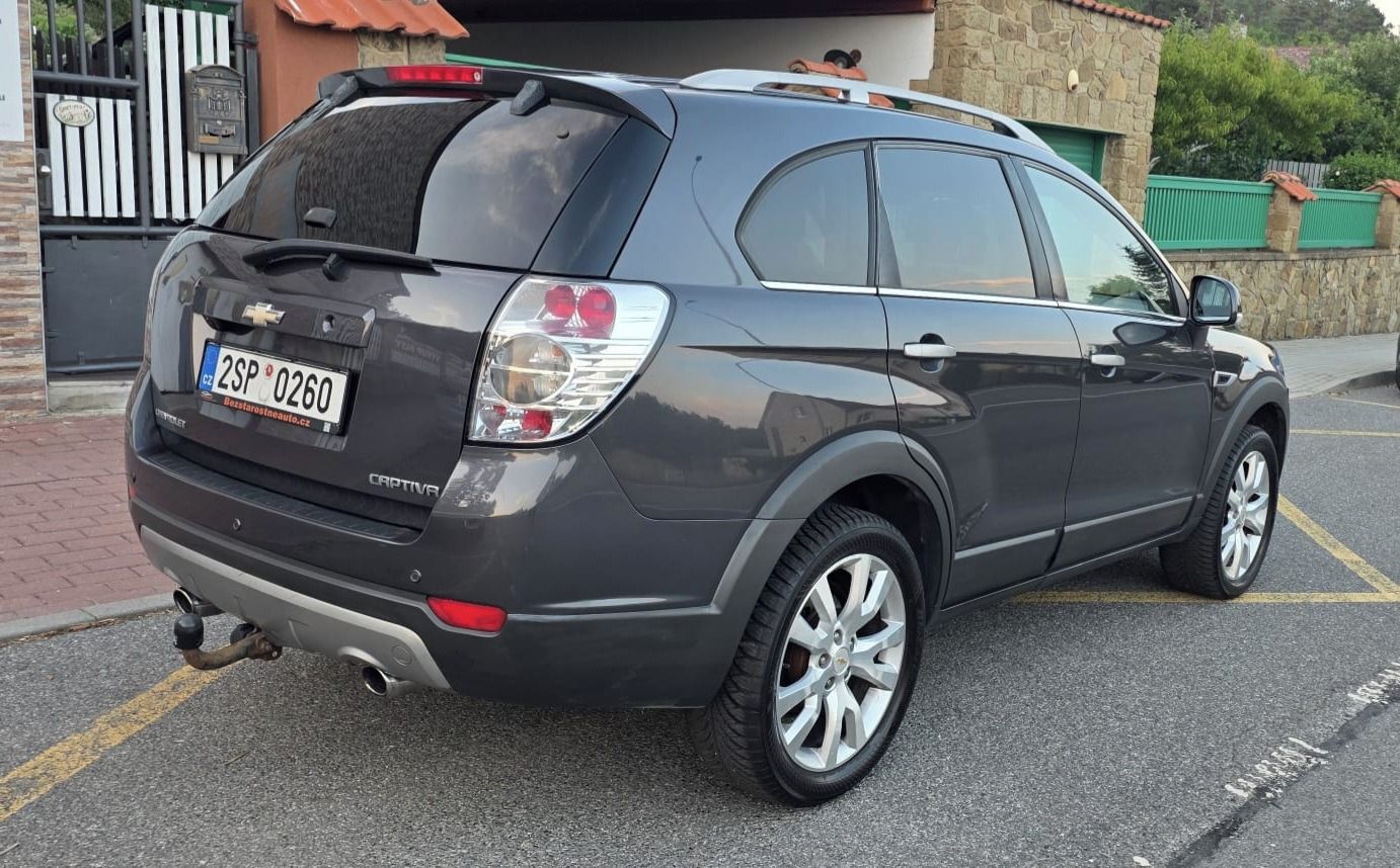 Chevrolet Captiva, 2.2 VCD 4x4, 7 míst,po servisu - fotka 3