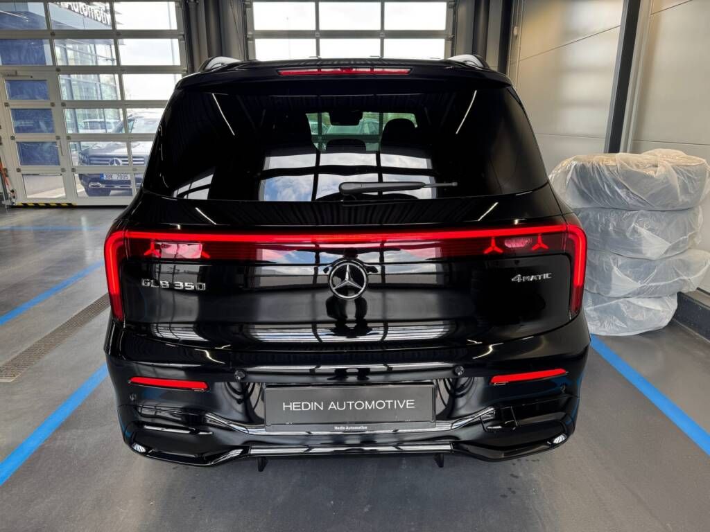 Mercedes-Benz GLB, 350 4MATIC s technologií EQ - fotka 4