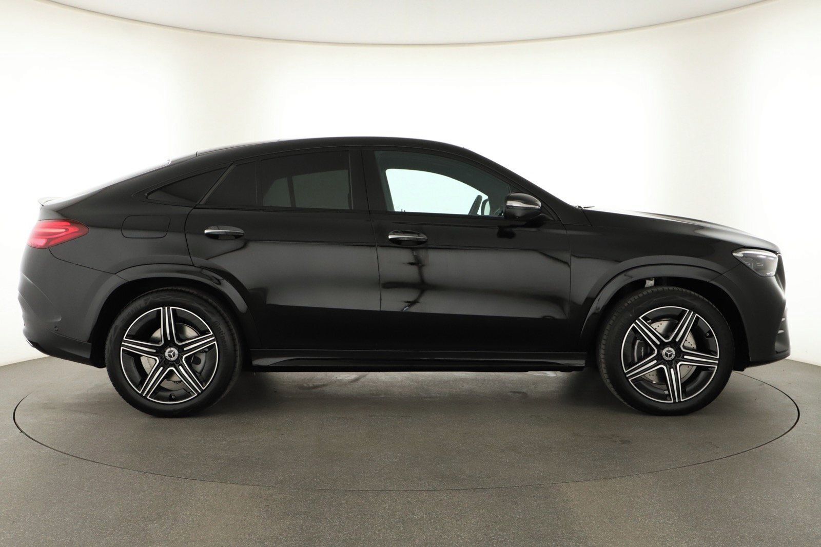 Mercedes-Benz GLE, Coupe 300 d 4MATIC, AMG - fotka 6