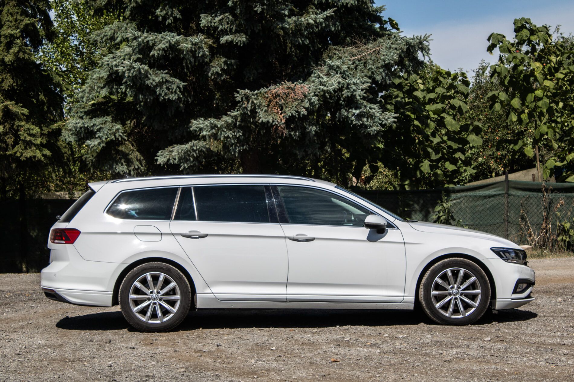 Volkswagen Passat Variant - fotka 4