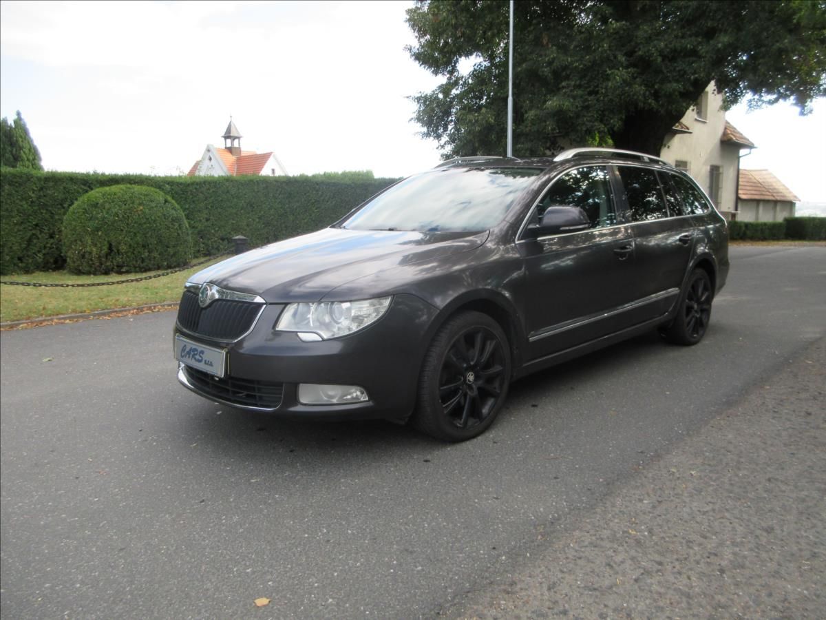 Škoda Superb, 2,0 TDi Závada Přev. Panorama
