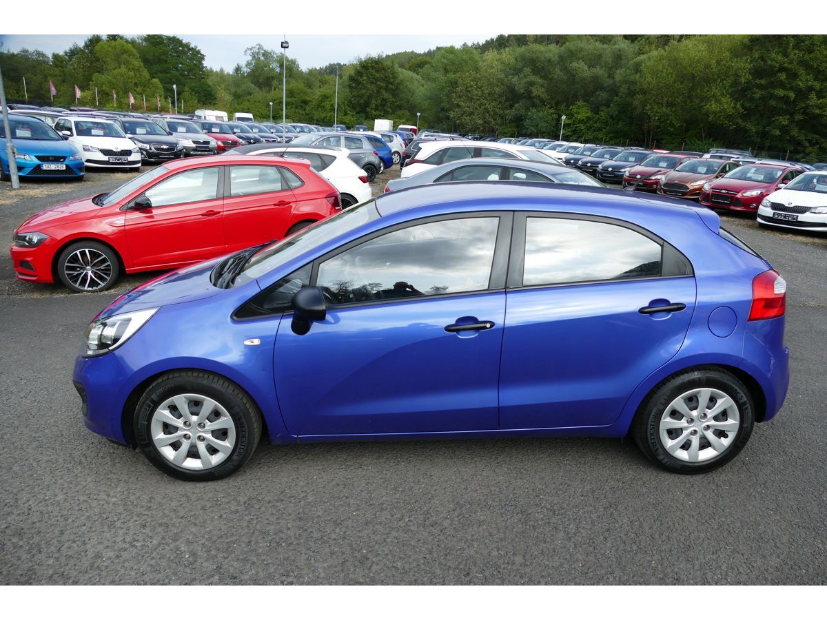 Kia Rio, 1,3 63KW KLIMA - fotka 4