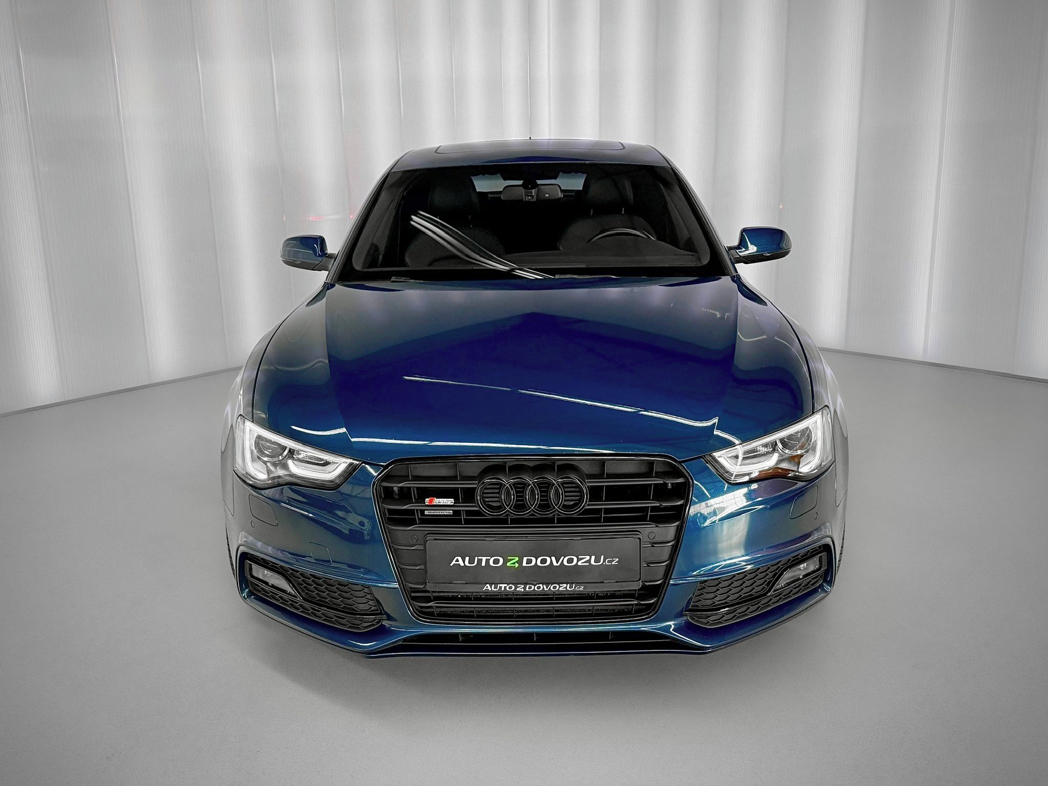 Audi A5, 3.0 TDI 180 KW QUATTRO S-LINE - fotka 3