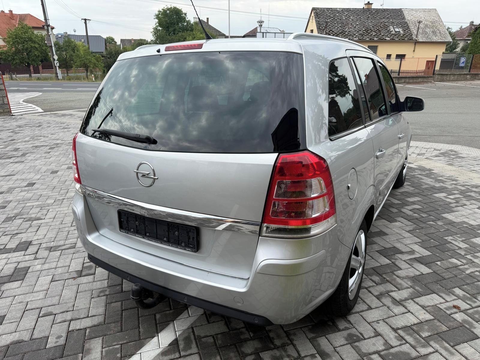 Opel Zafira, 1.8i 103kw 7sed tažné serviska - fotka 5
