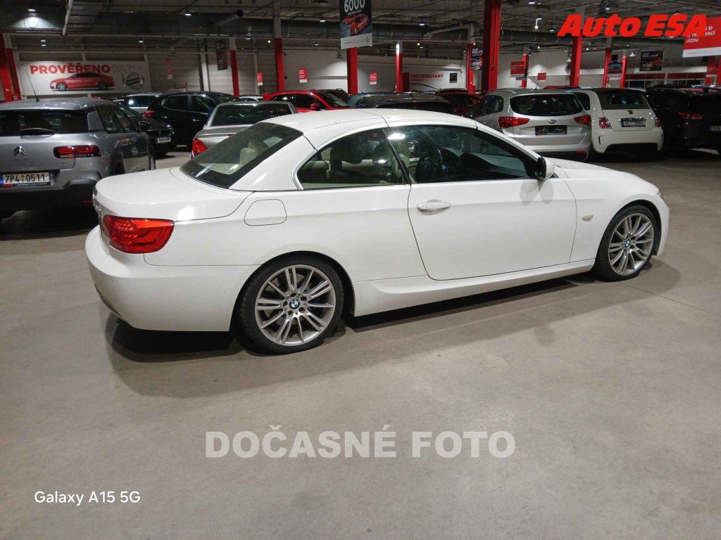 BMW Řada 3, 3.0 D 330D,1.maj - fotka 2