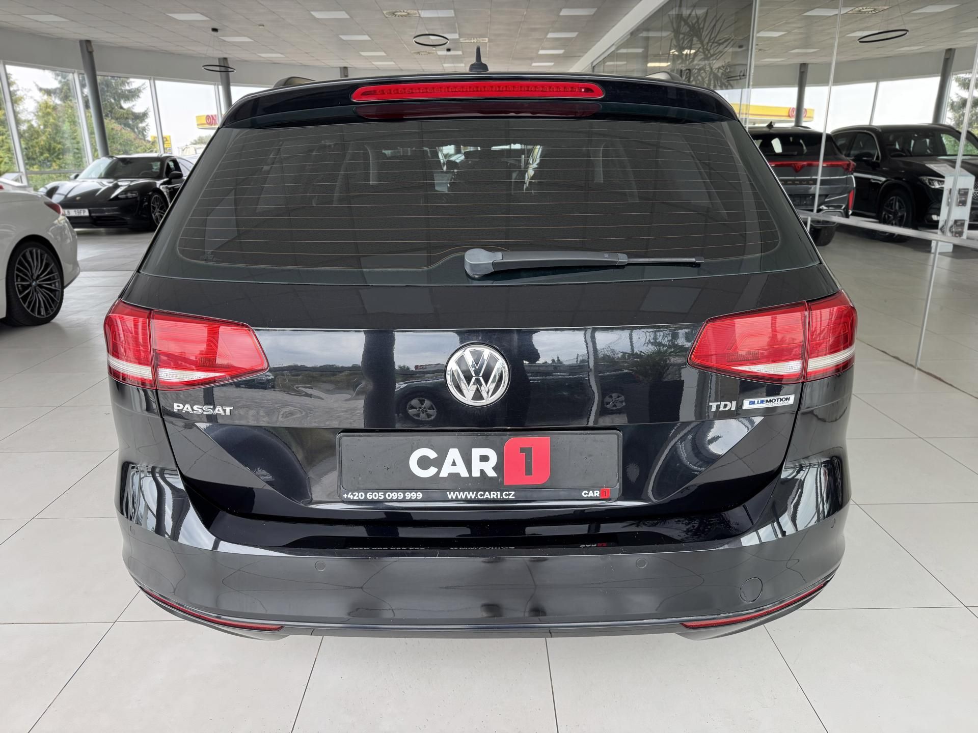 Volkswagen Passat, 1,6TDI DSG*ComfortLine*ACC*Nav - fotka 6
