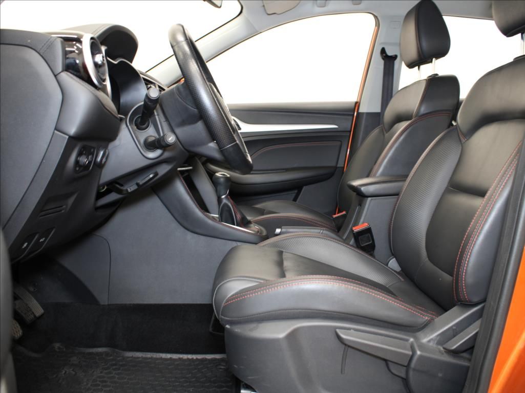 MG ZS, 1,5 DVVT 78kW Emotion Záruka - fotka 6