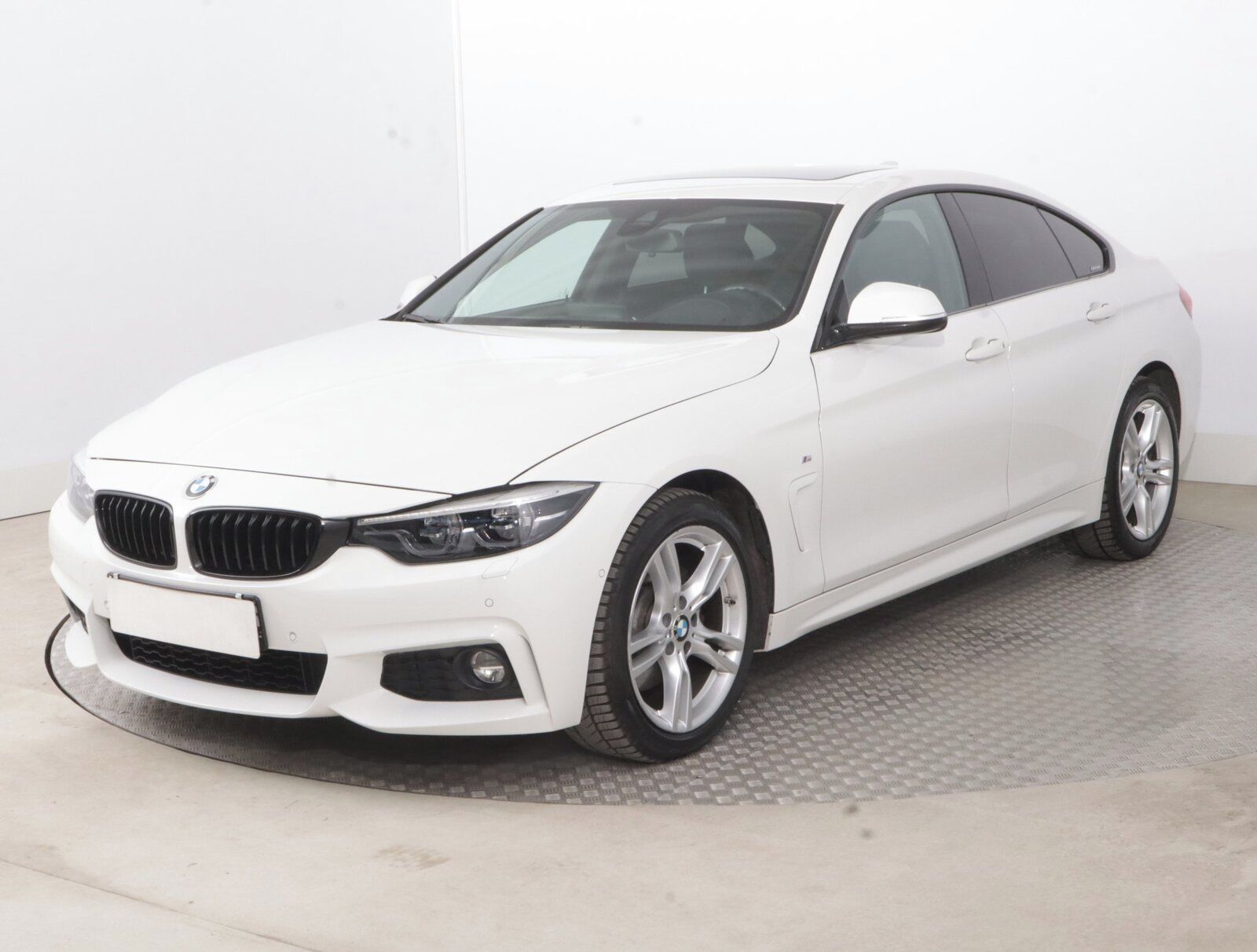 BMW Řada 4, 430i xDrive Gran Coupé - fotka 2