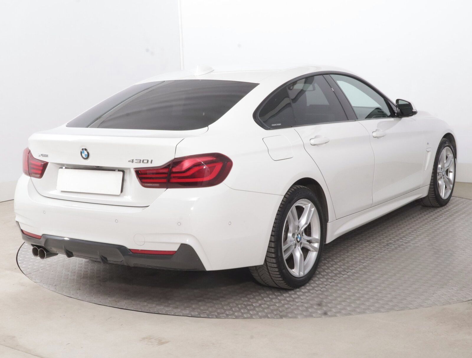 BMW Řada 4, 430i xDrive Gran Coupé - fotka 5