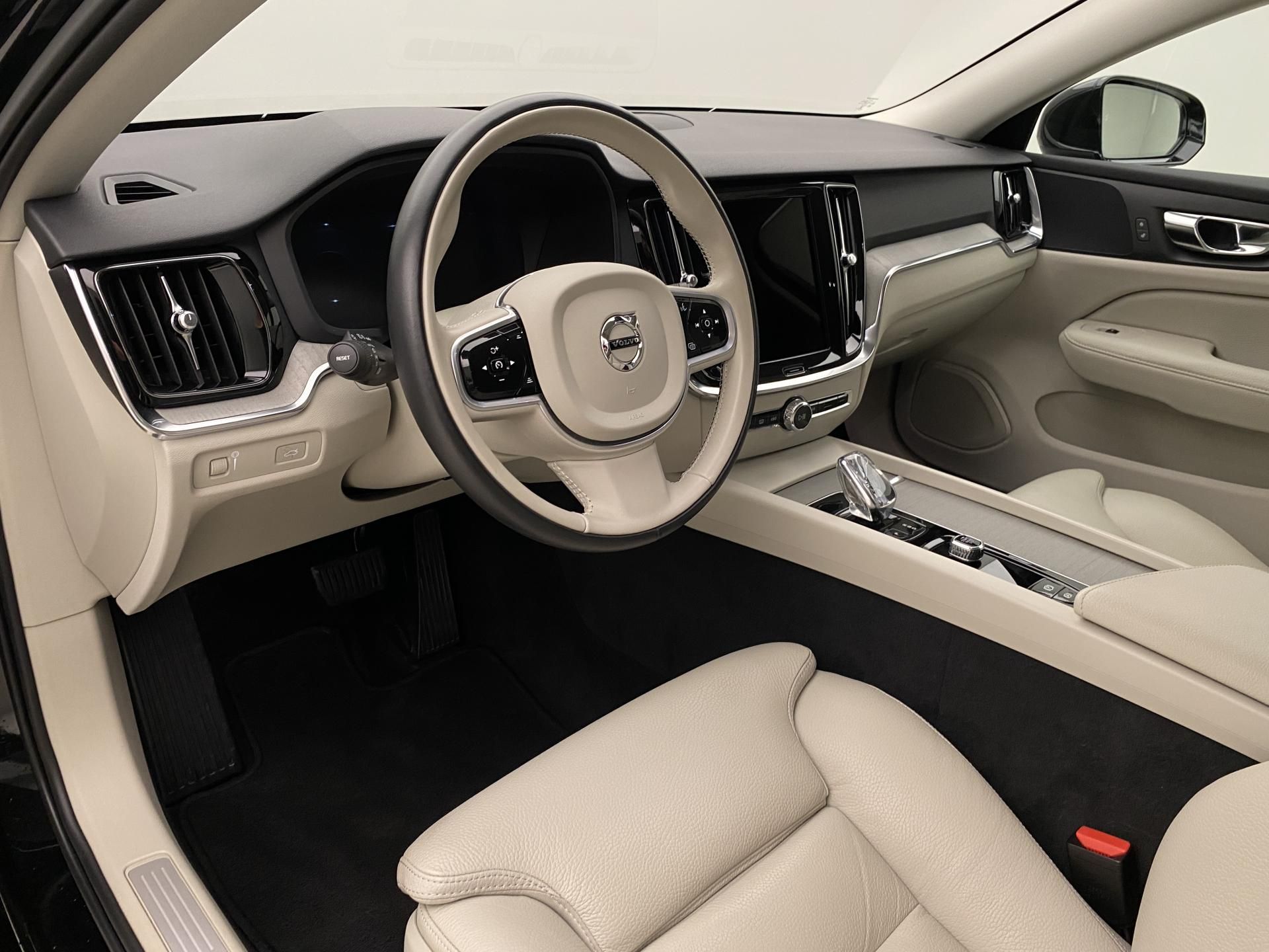 Volvo V60, B5 INSCRIPTION AUT CZ - fotka 4