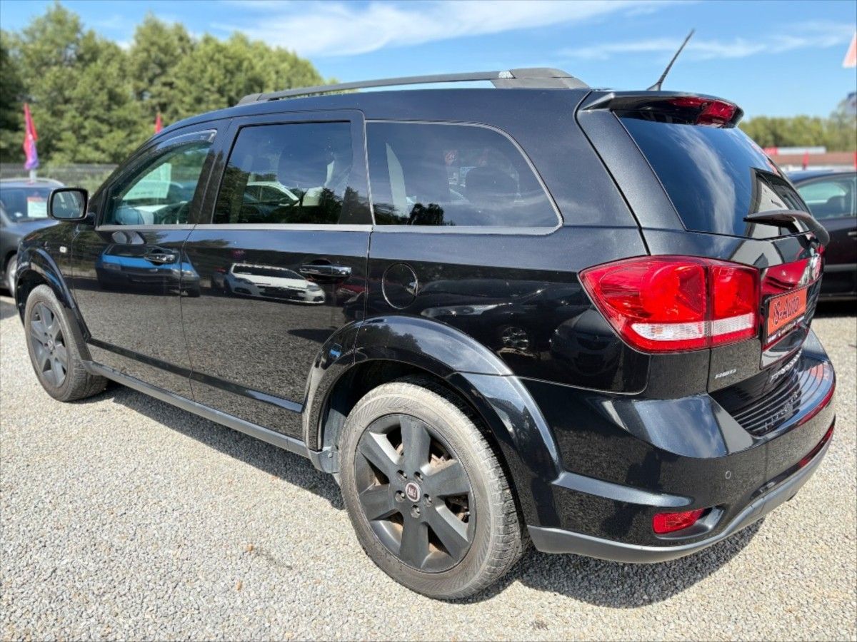 Fiat Freemont, 2,0 4x4 7 míst AUTOMAT - fotka 2