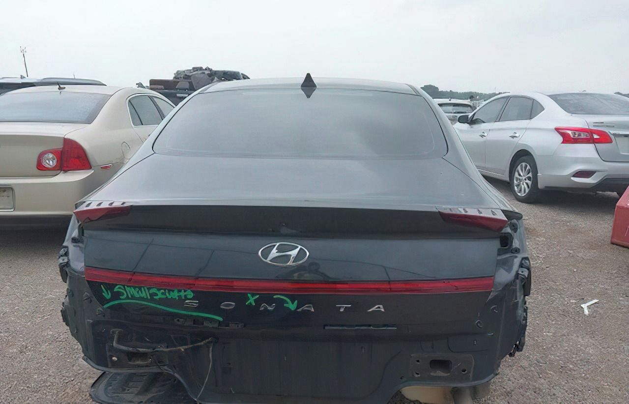 Hyundai Sonata, Auto na cestě - fotka 6