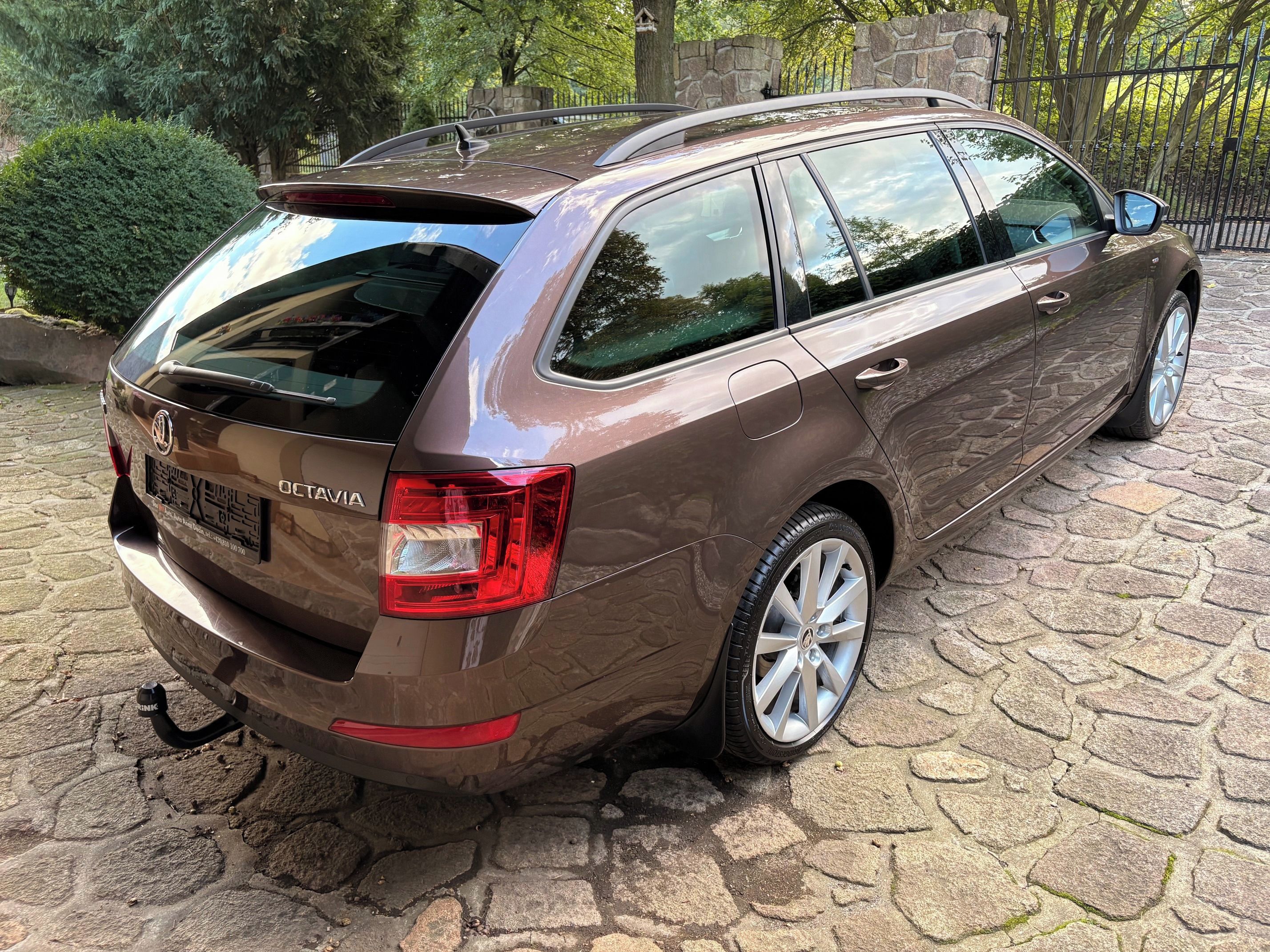 Škoda Octavia, 1,4 TSI 110kW - JOY - Xenony - fotka 5