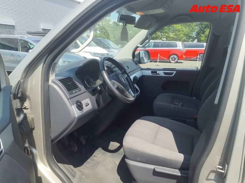 Volkswagen Multivan, 2.0TDi,Comfortline,103kW - fotka 3