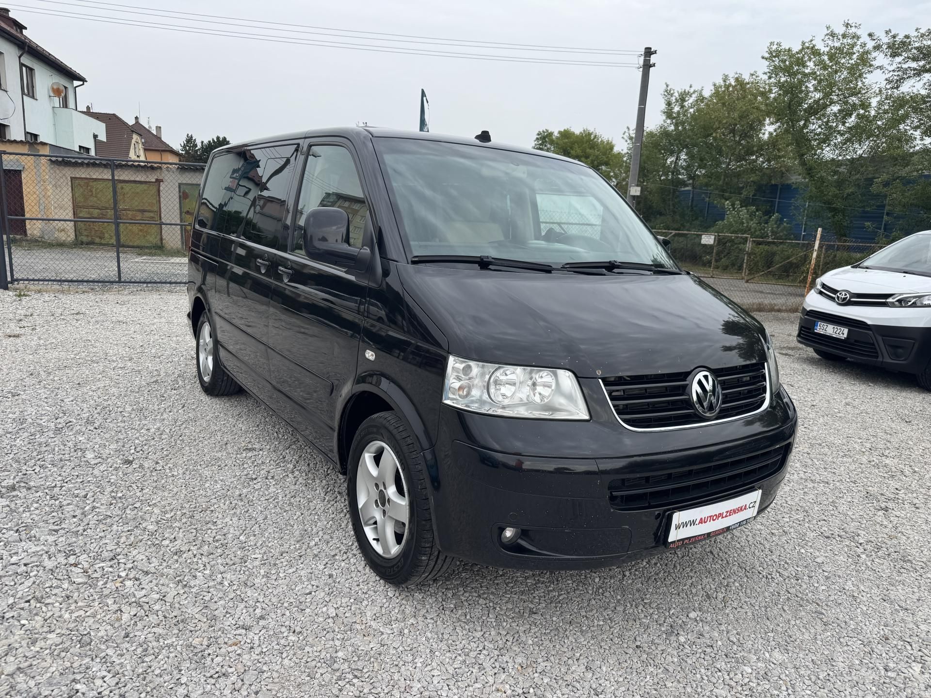 Volkswagen Multivan, 2.5TDi,AUTOMAT,7MÍST - fotka 2
