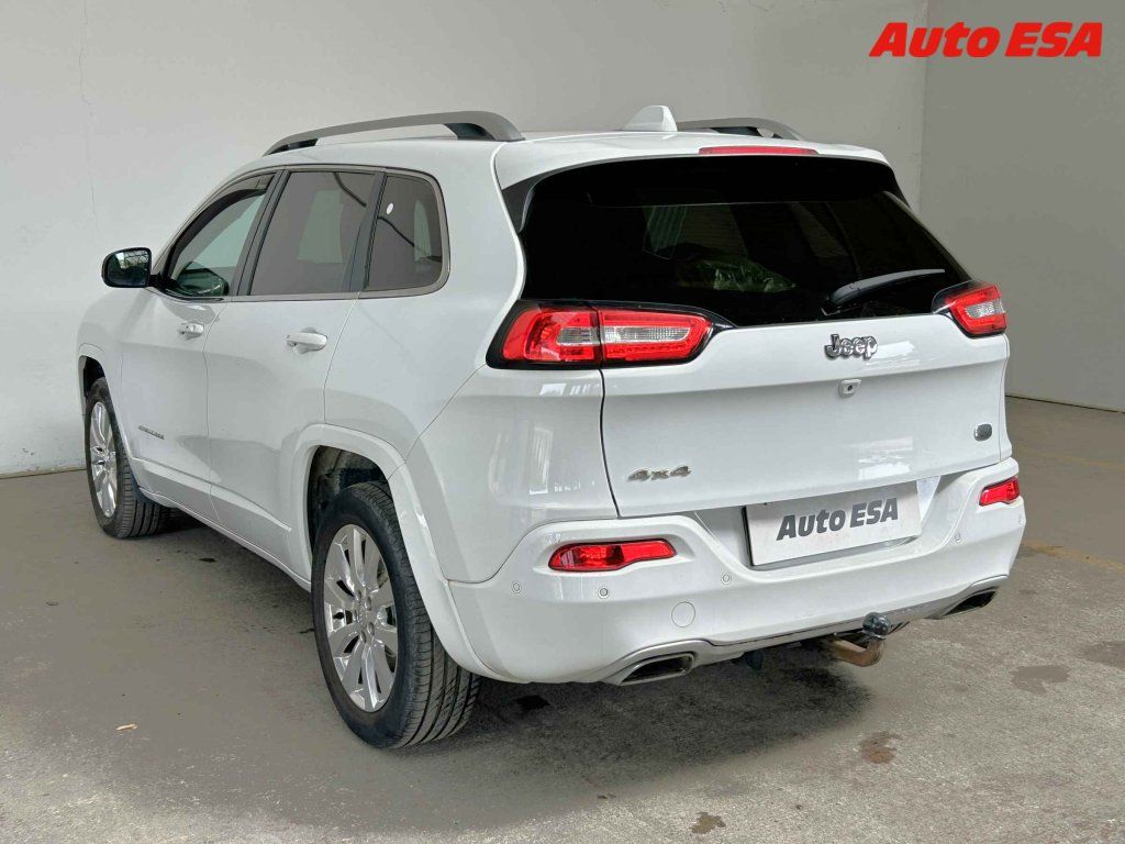 Jeep Cherokee, 2.2 4WD,Overland,AT - fotka 6