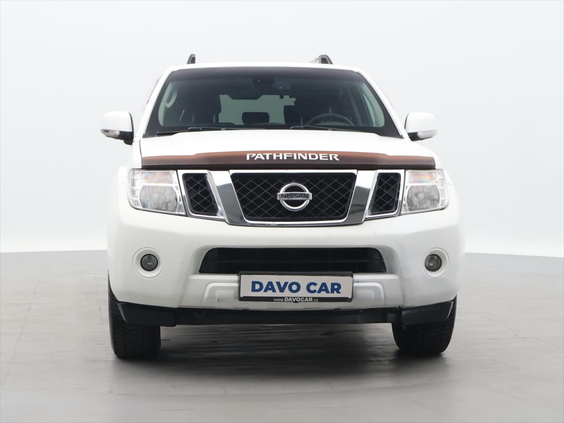 Nissan Pathfinder, 2,5 dCi 140kW 4x4 7-Míst Tažné - fotka 2