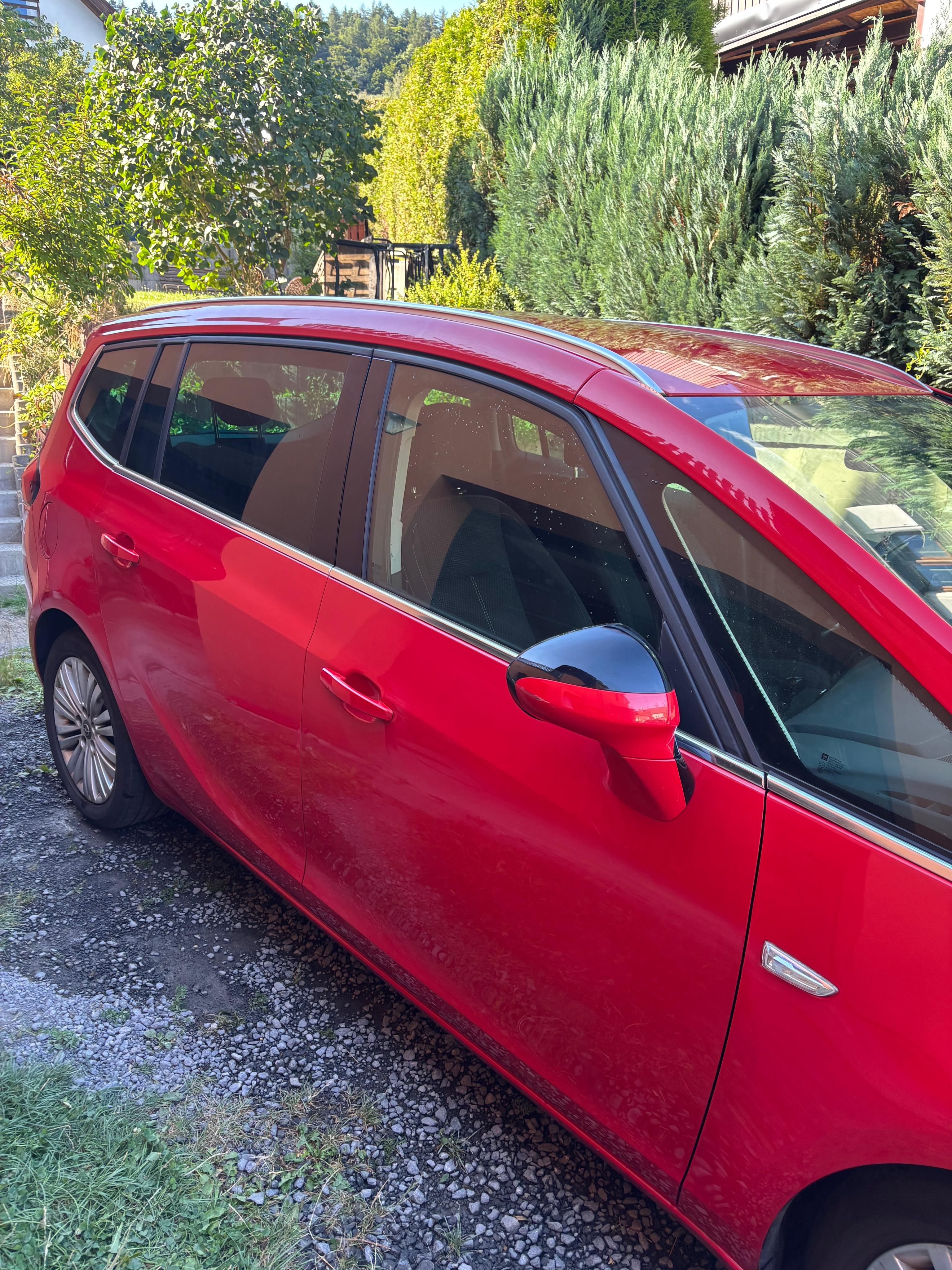 Opel Zafira, 2.0 - fotka 2