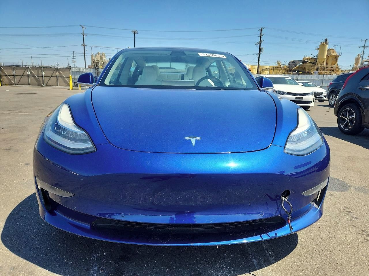 Tesla Model 3, Auto na cestě - fotka 5