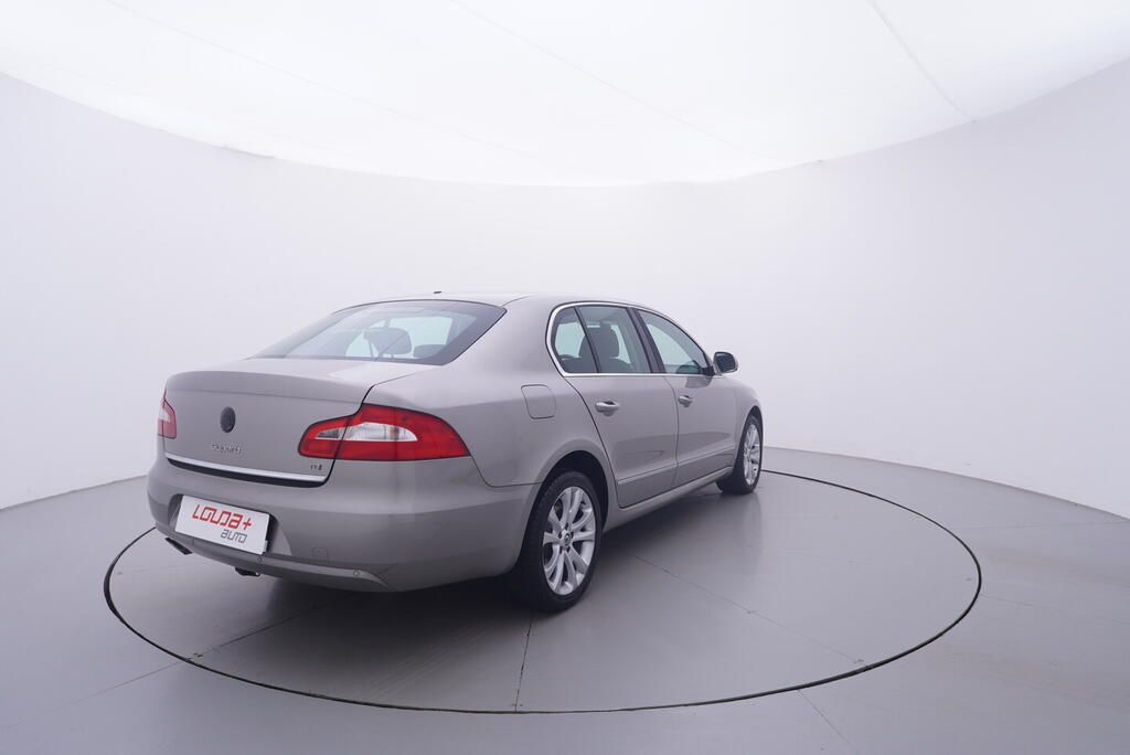Škoda Superb, 2.0 TDI 103 kW - fotka 5
