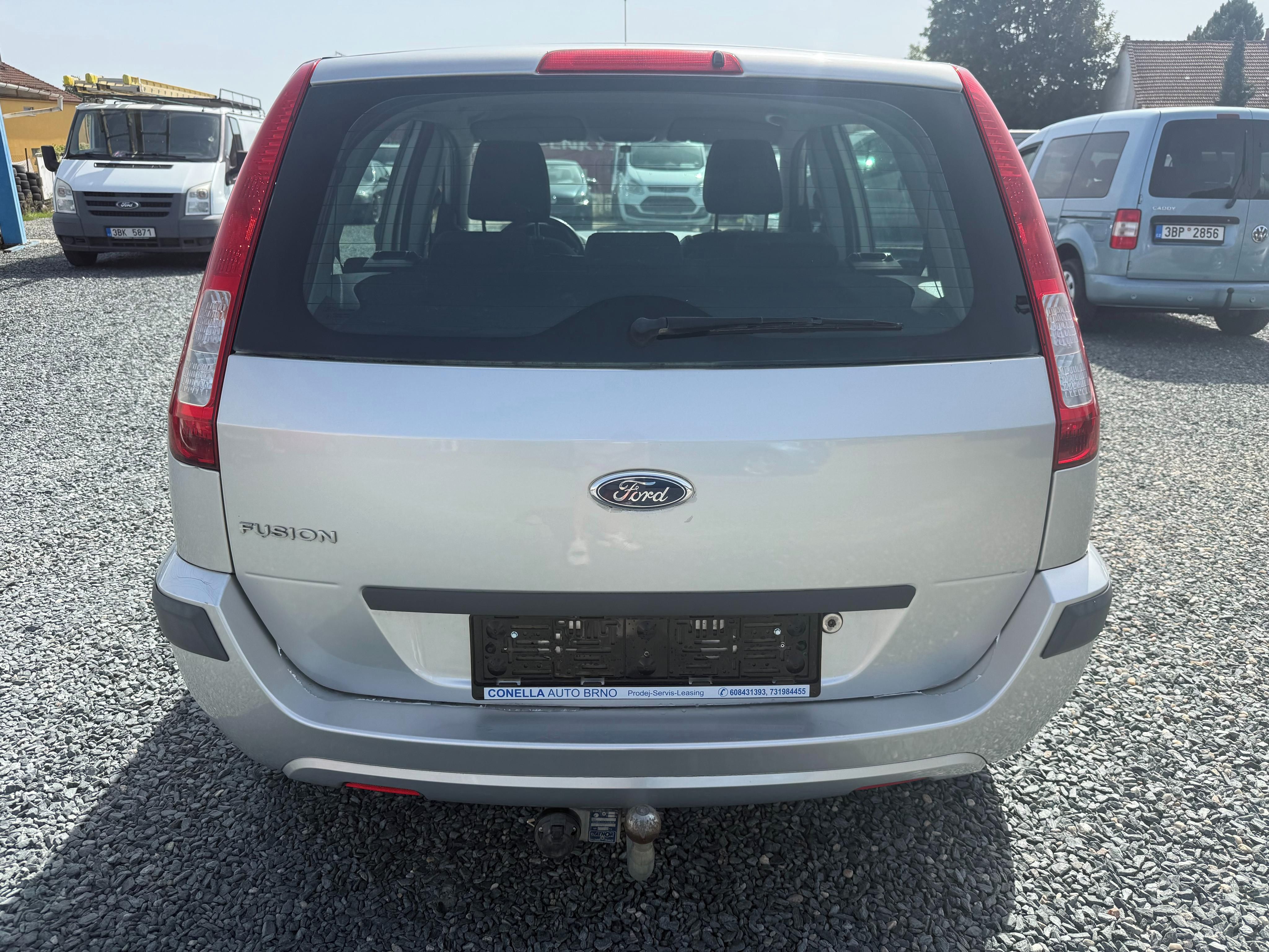 Ford Fusion, 1.6 i 74Kw - fotka 4