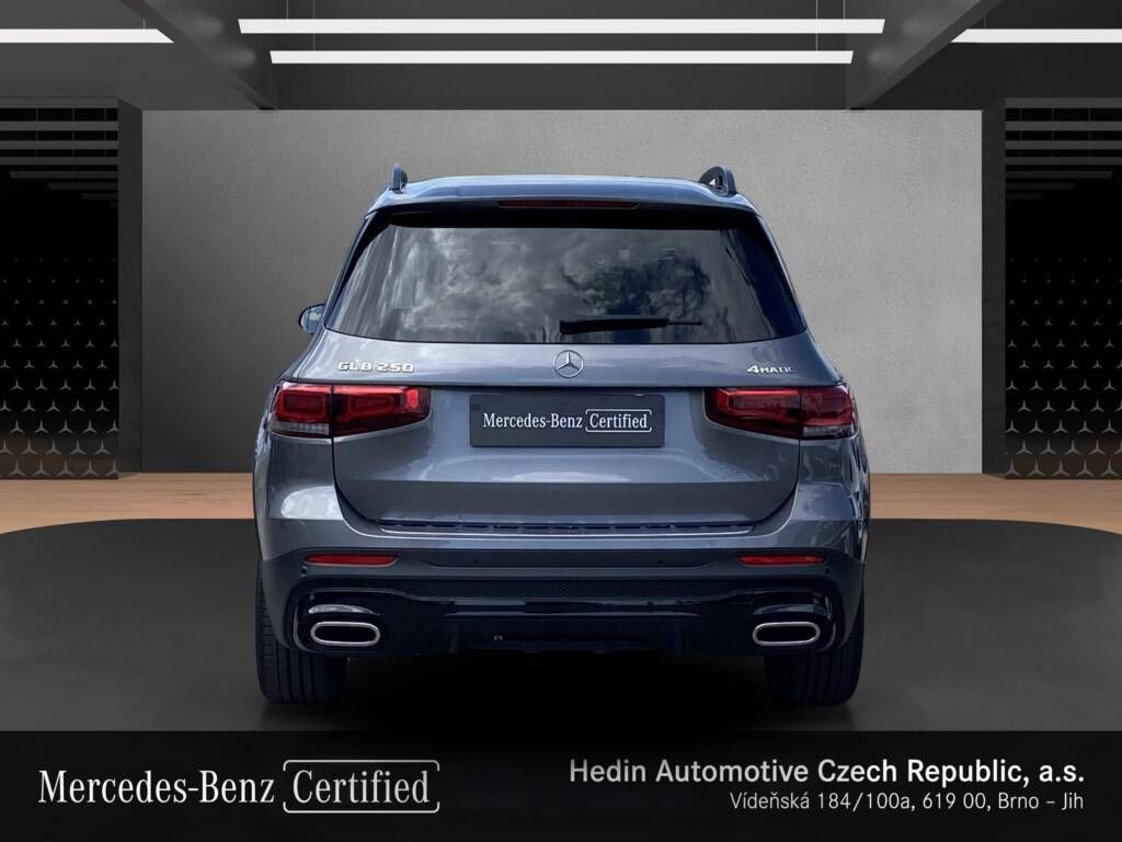 Mercedes-Benz GLB, 250 4MATIC - fotka 4