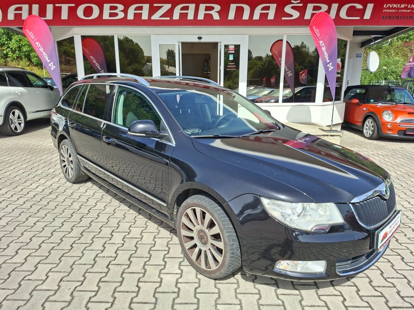 Škoda Superb, 2.0TDI 103kW 6MN -TAŽ.ZAŘÍZENÍ - fotka 2