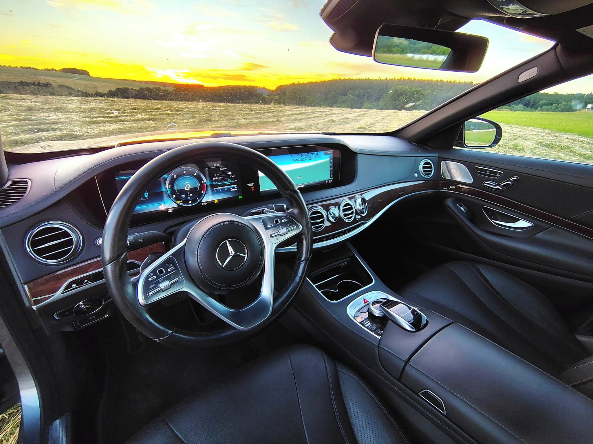 Mercedes-Benz Třídy S, S 400 - fotka 6