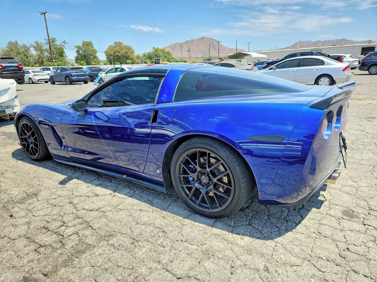 Chevrolet Corvette, Auto na cestě - fotka 3