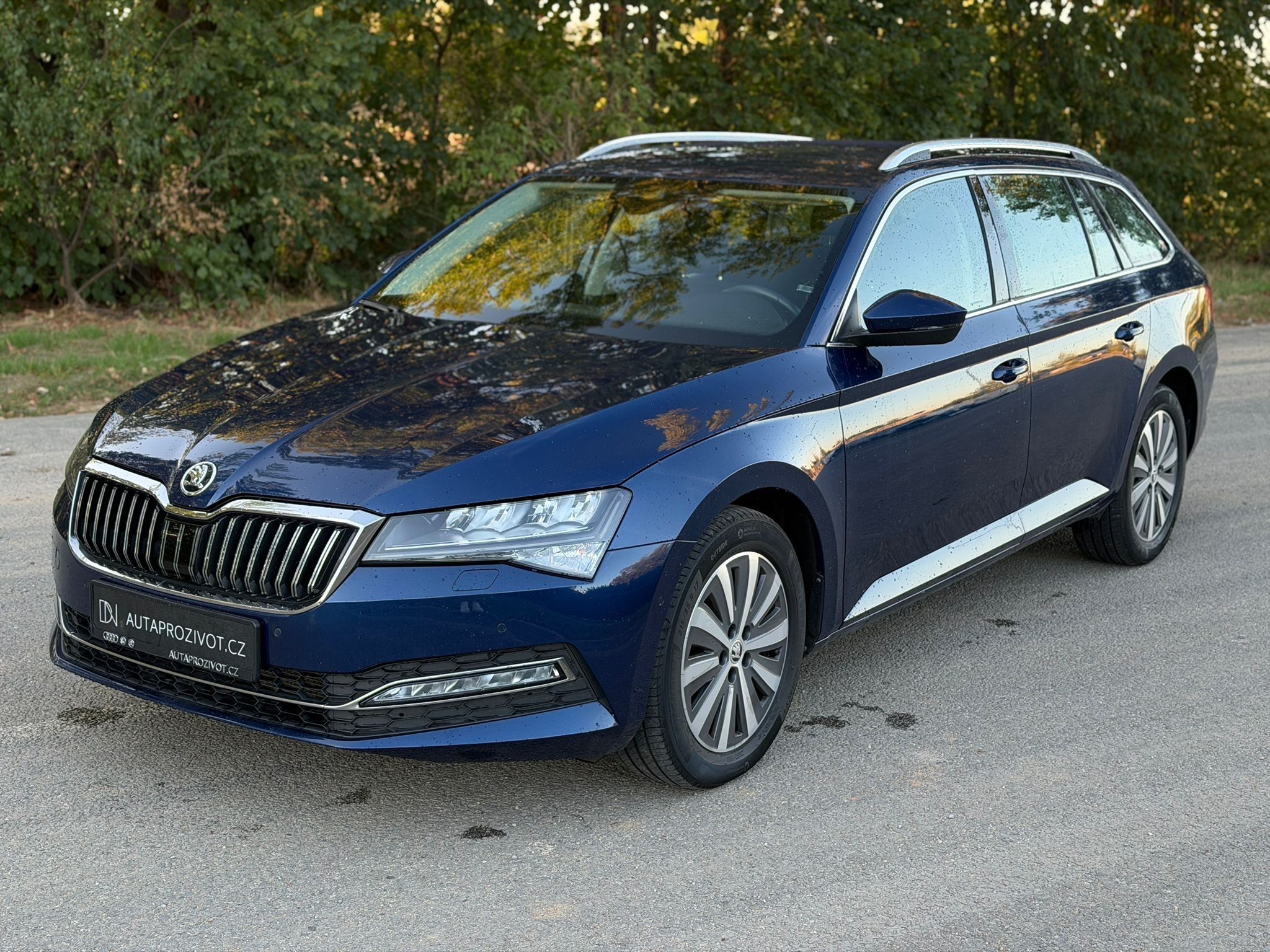 Škoda Superb, combi 2.0 TDI 110 kW DSG Style - fotka 6