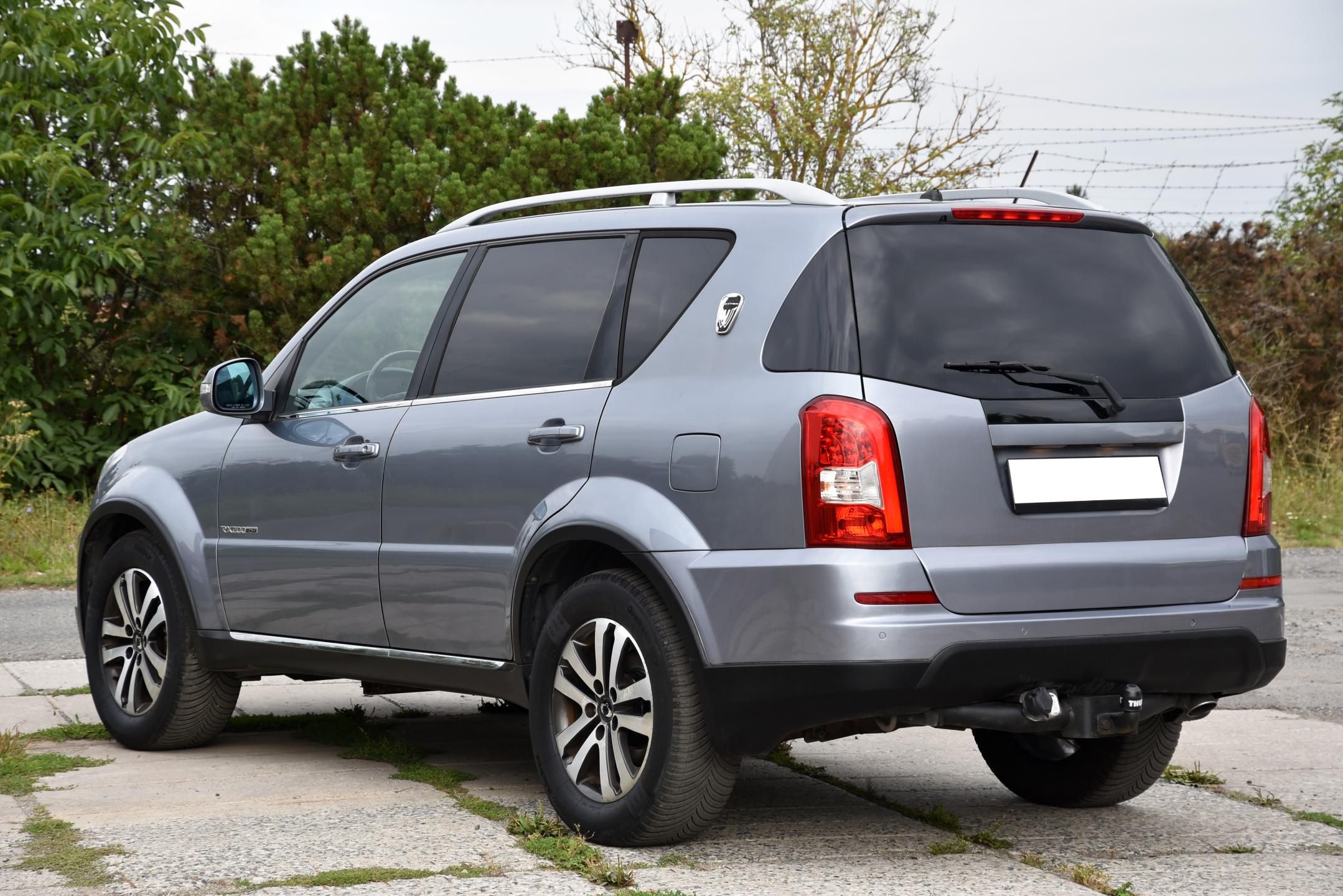 SsangYong Rexton, RX 200e-XDi 4WD A/T,KŮŽE,7MÍST - fotka 4