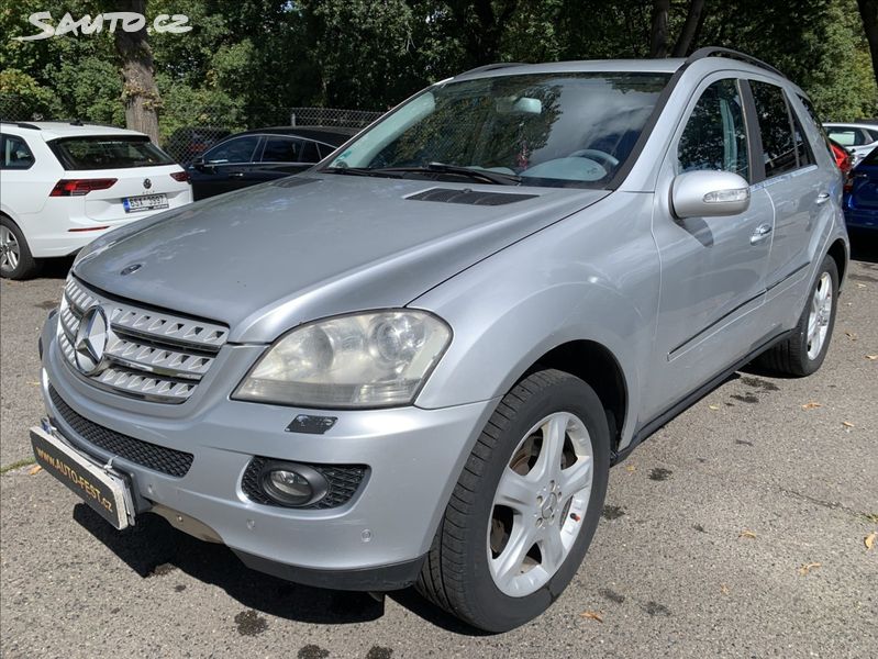 Mercedes-Benz Třídy M, 4,0 CDI 4X4