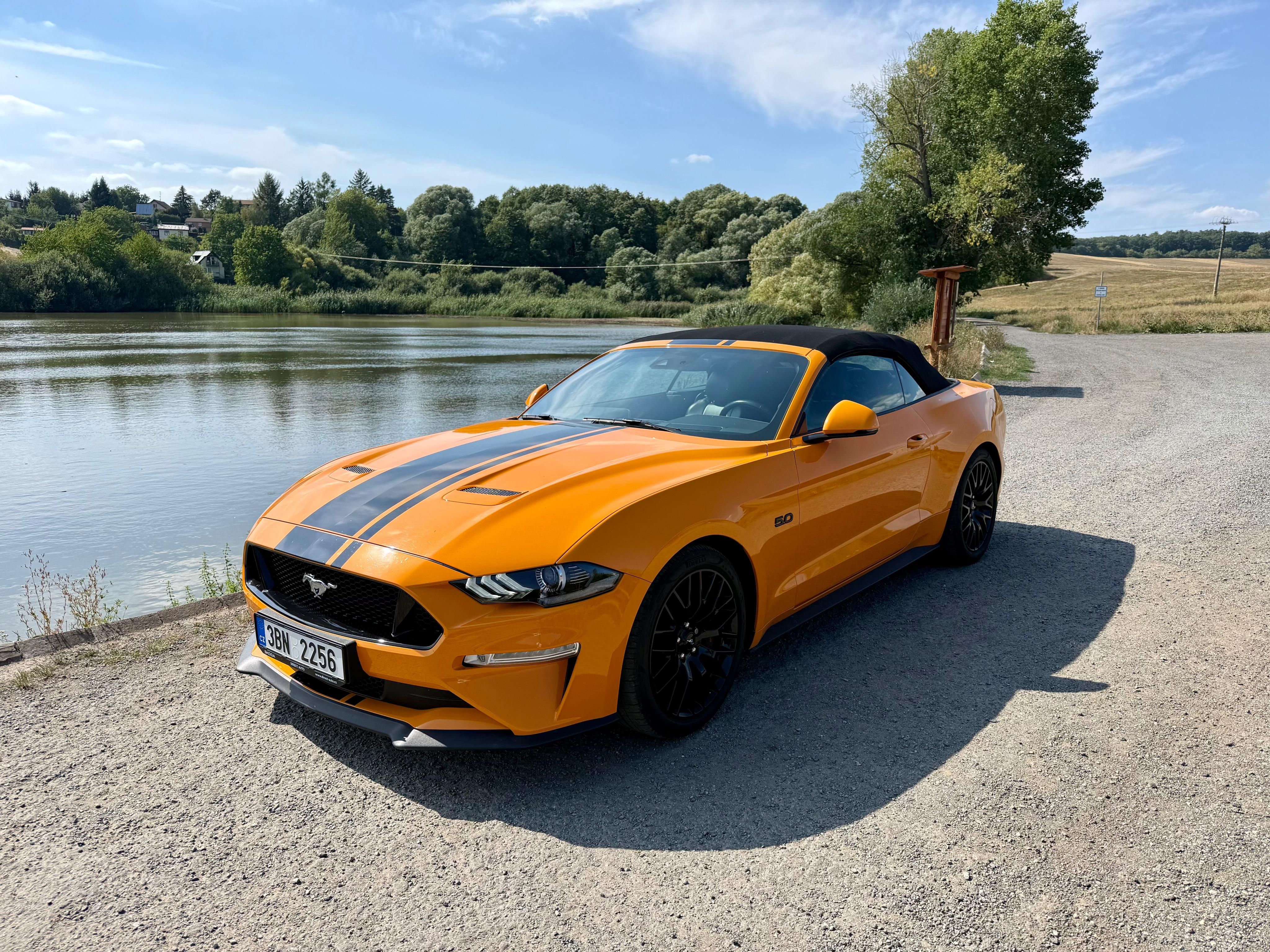 Ford Mustang, 5.0 V8 GT automat EU verze - fotka 2