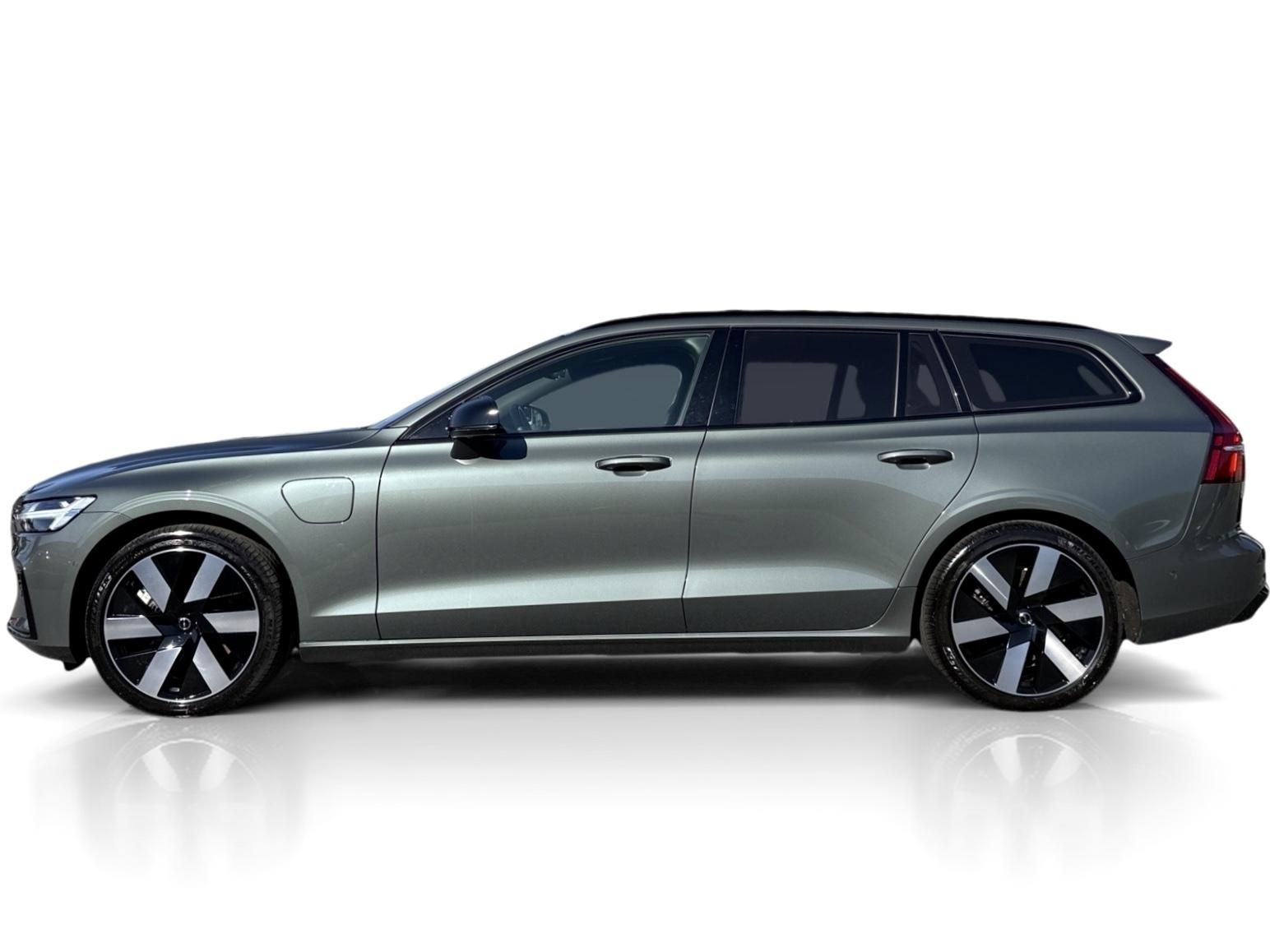 Volvo V60, T8 AWD ULTRA DARK // 335 kW - fotka 2