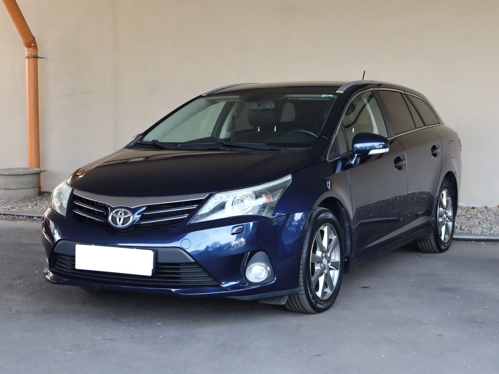 Toyota Avensis, 1.8 Valvematic, Automat - fotka 2