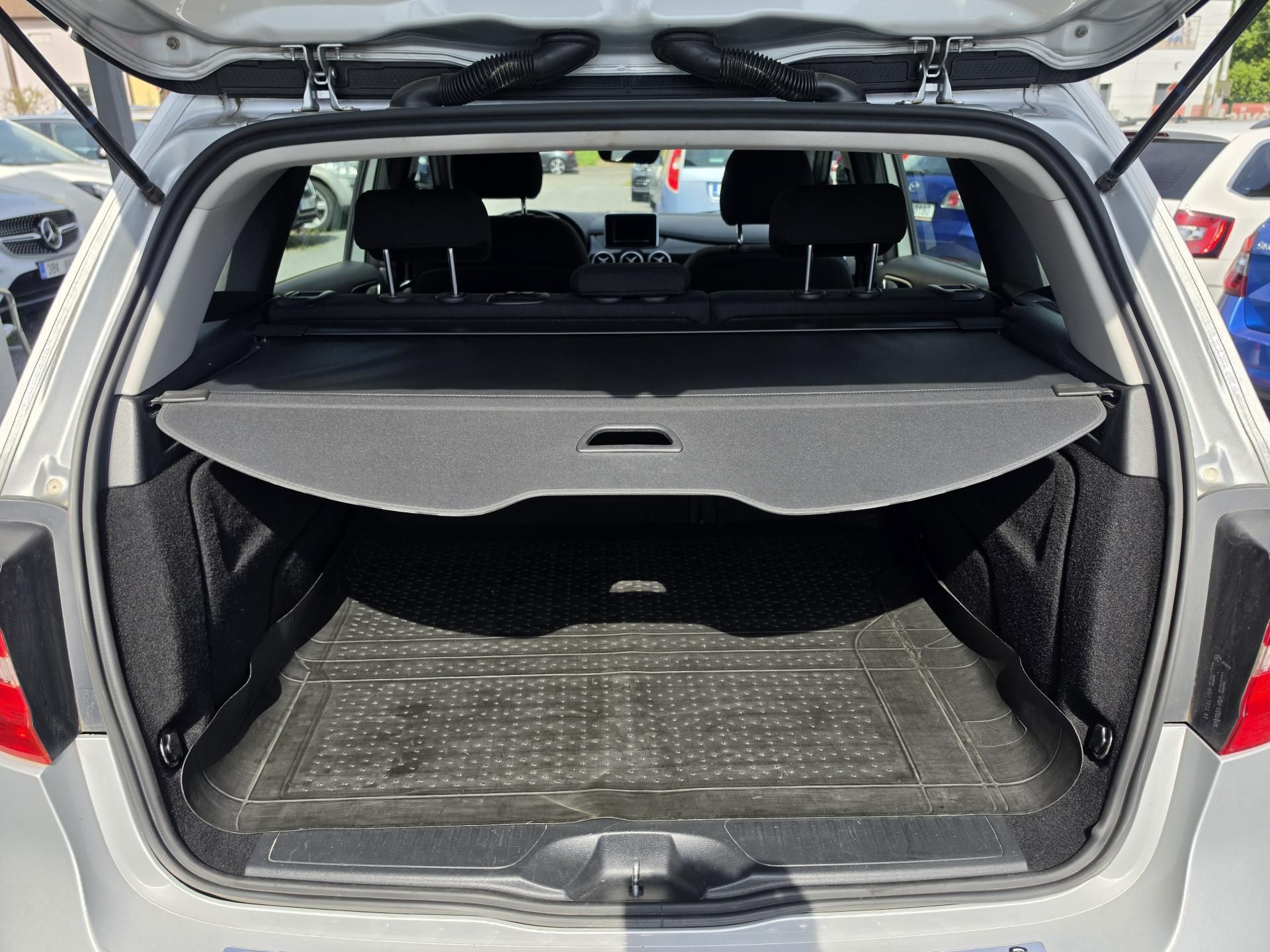 Mercedes-Benz Třídy B, 180CDi Navi Parkovací senzory - fotka 5
