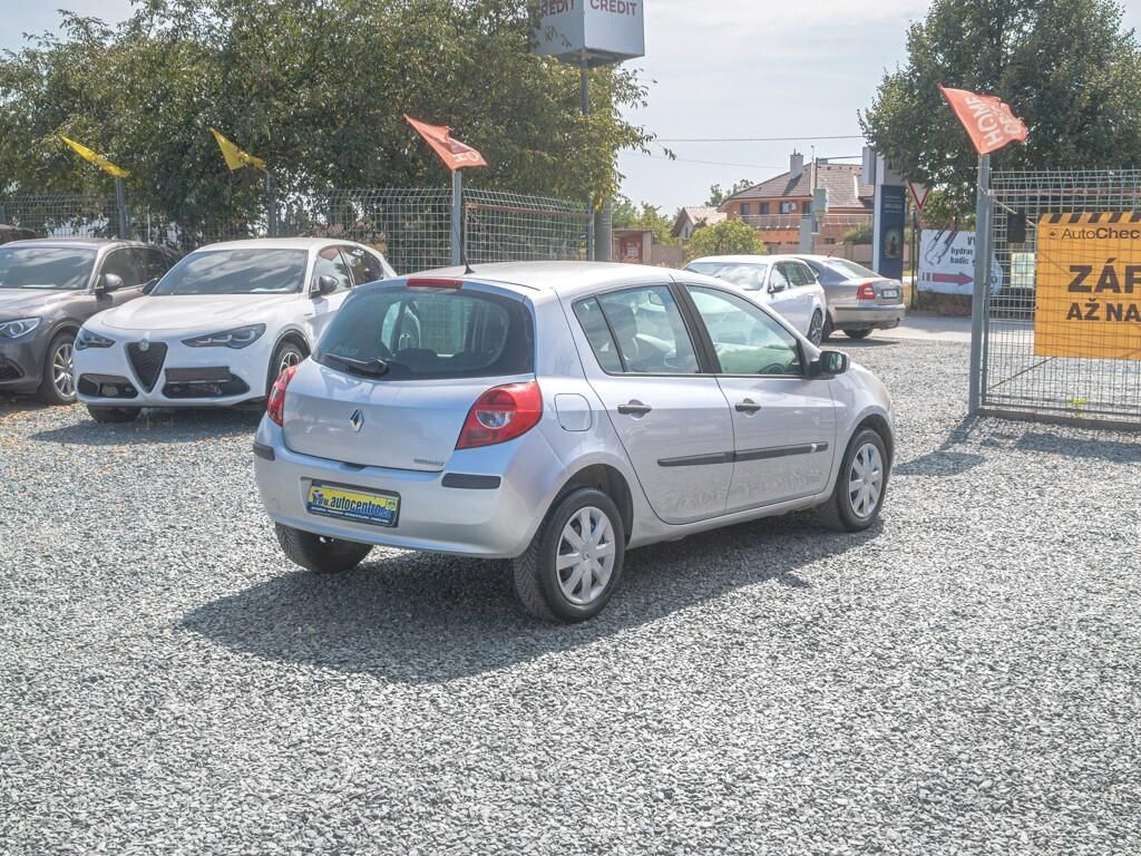 Renault Clio, 1.2i 55KW - fotka 5