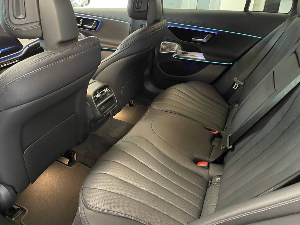 Mercedes-Benz Třídy E, 220 d 4MATIC All-Terrain - fotka 3