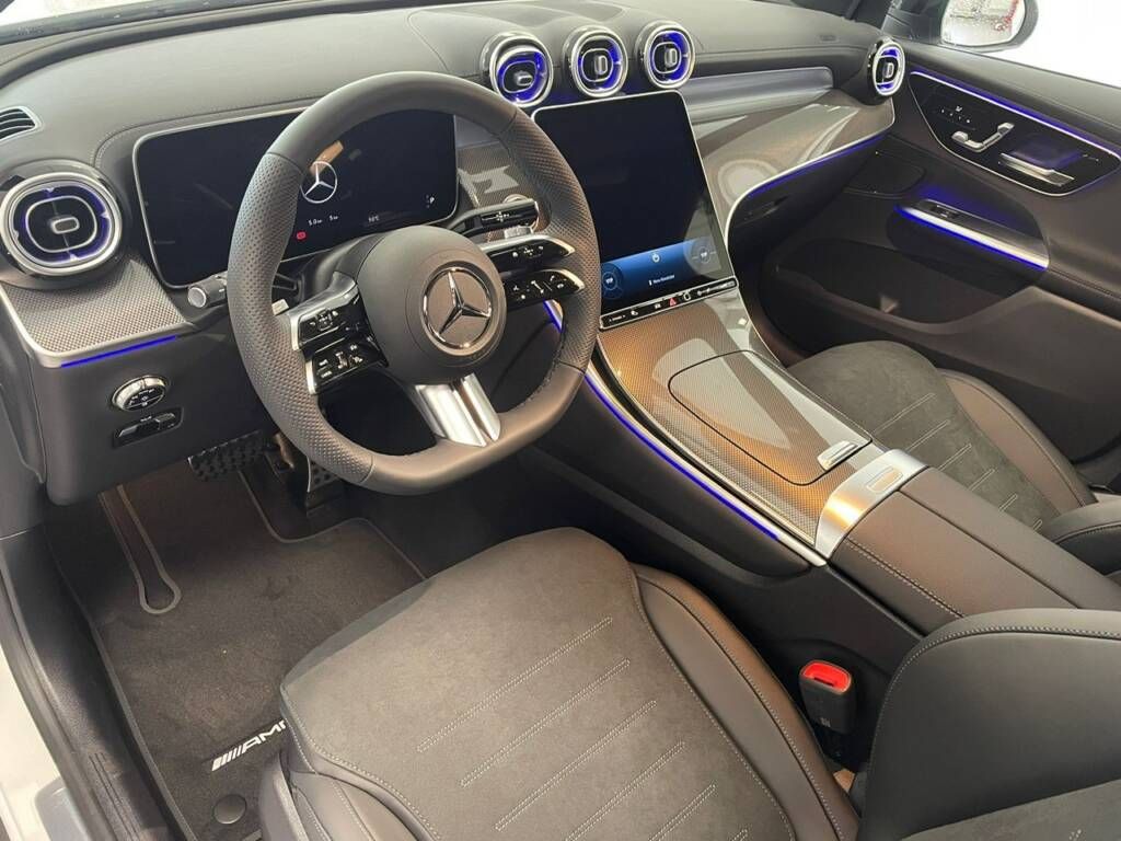 Mercedes-Benz GLC, 200 4MATIC kupé - fotka 2