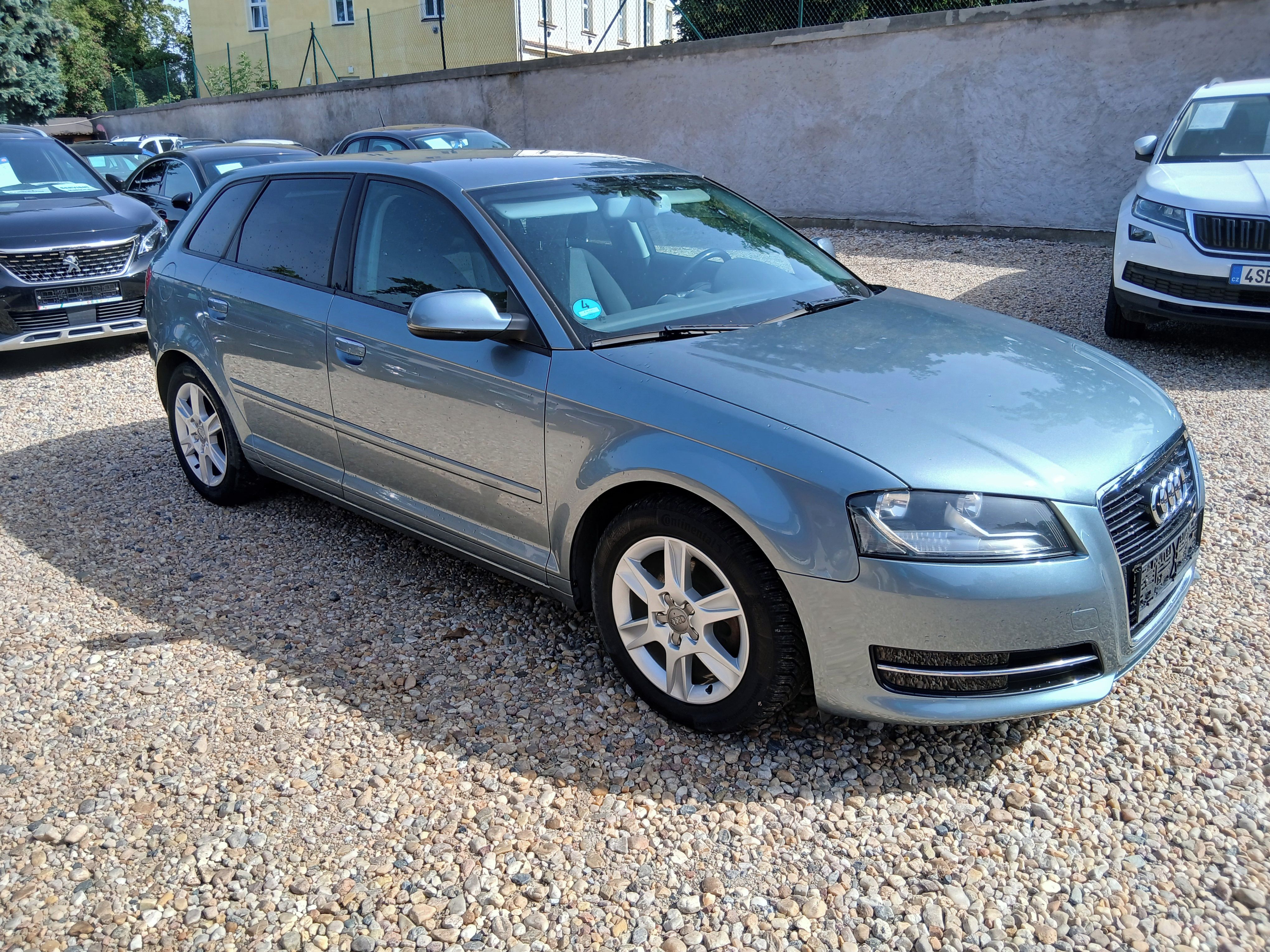 Audi A3, 1.4 TFSi 92KW S.Kniha Sportbac - fotka 3