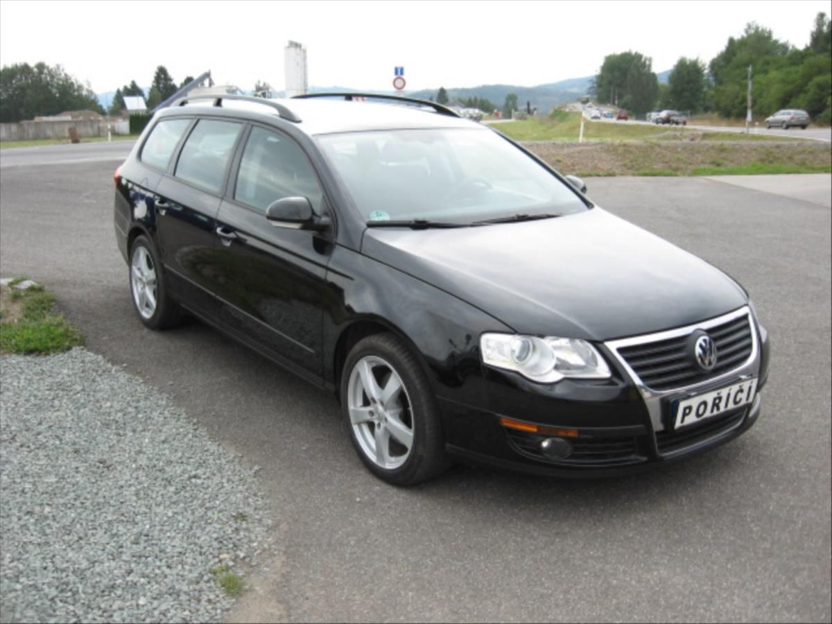 Volkswagen Passat, 2,0 TDi 103 kW - fotka 3