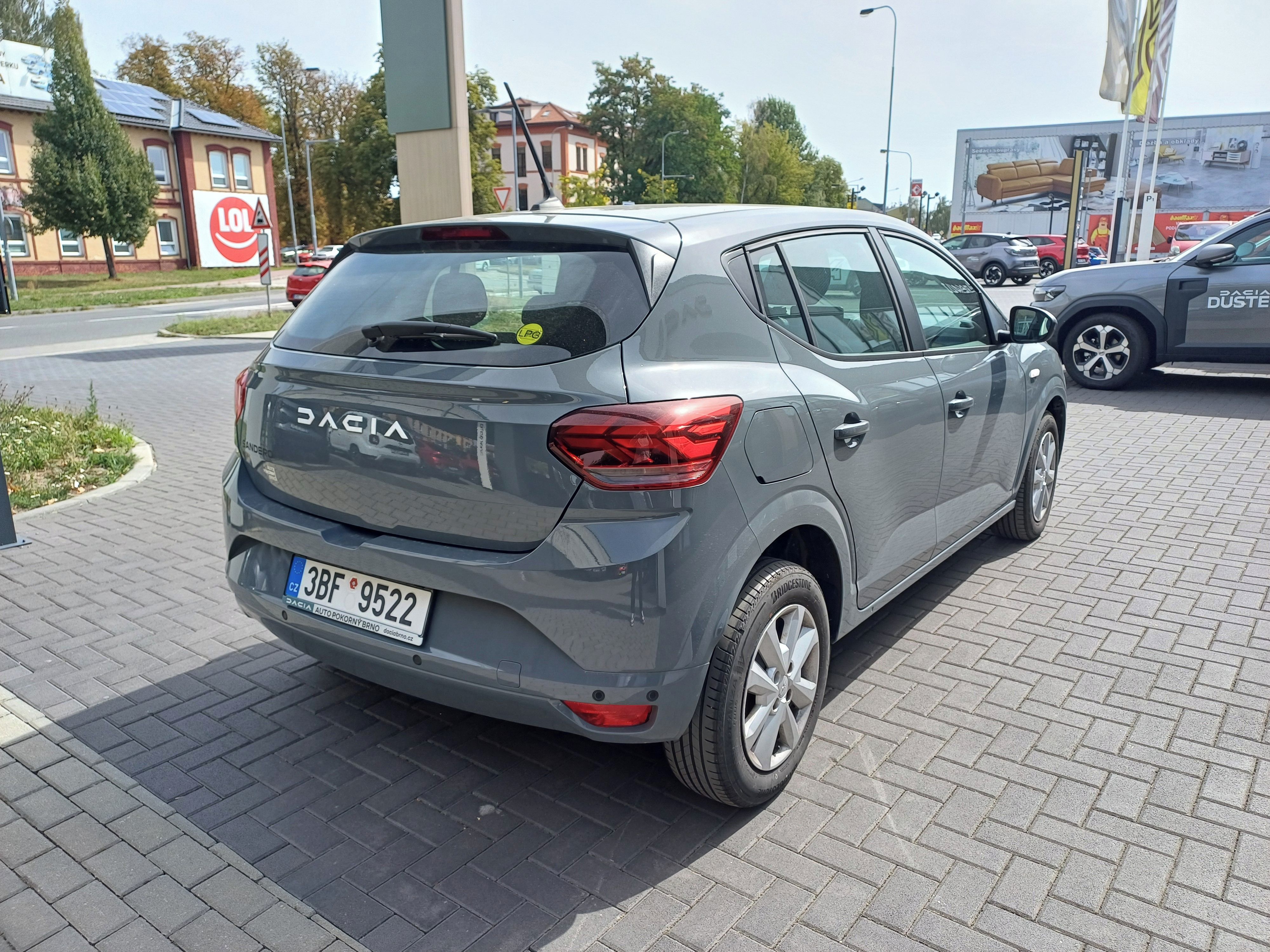 Dacia Sandero, 1.0 Expression ECO - G 100 - fotka 3