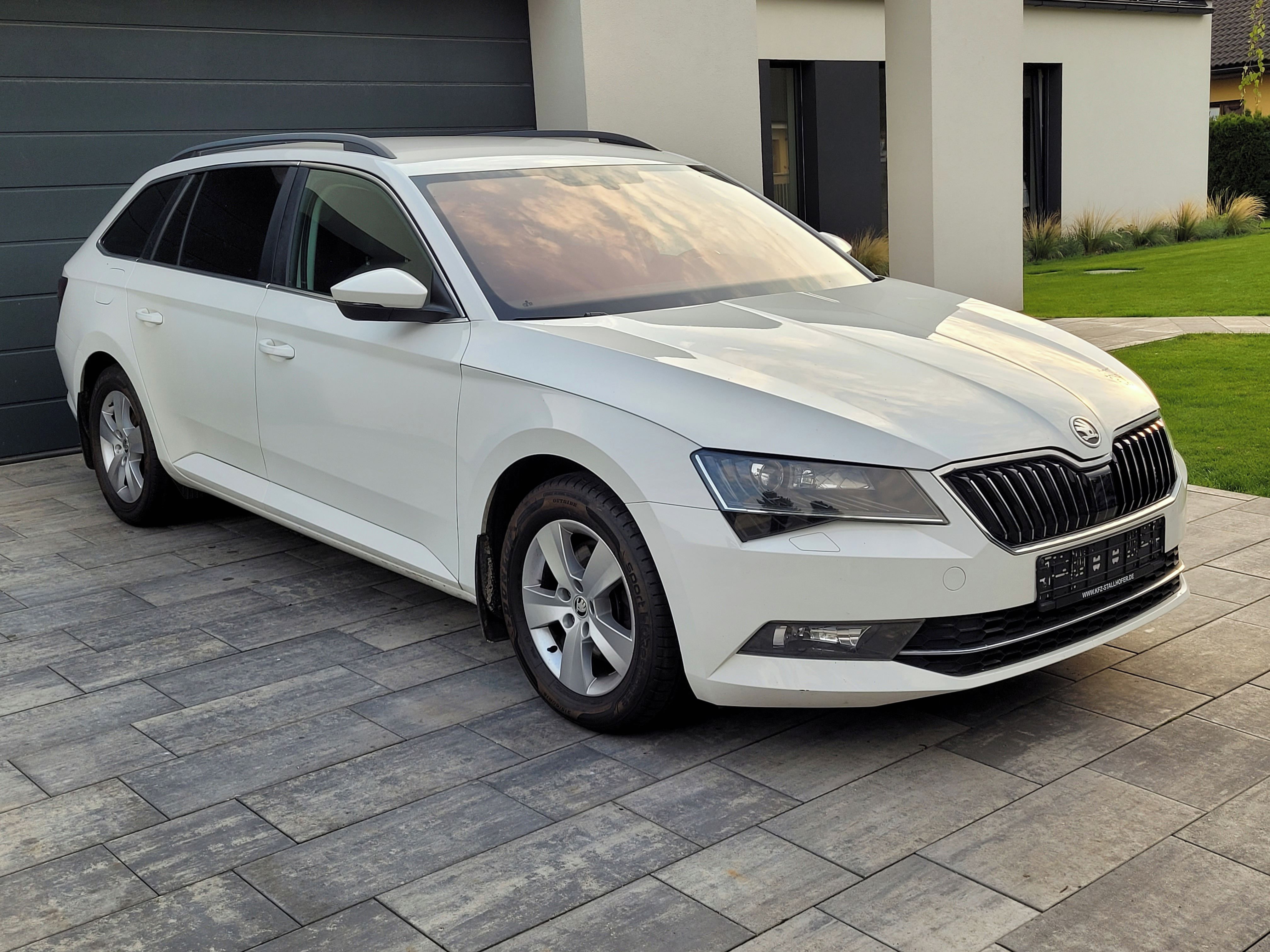 Škoda Superb, 1.4 TSI 110 kW - fotka 2