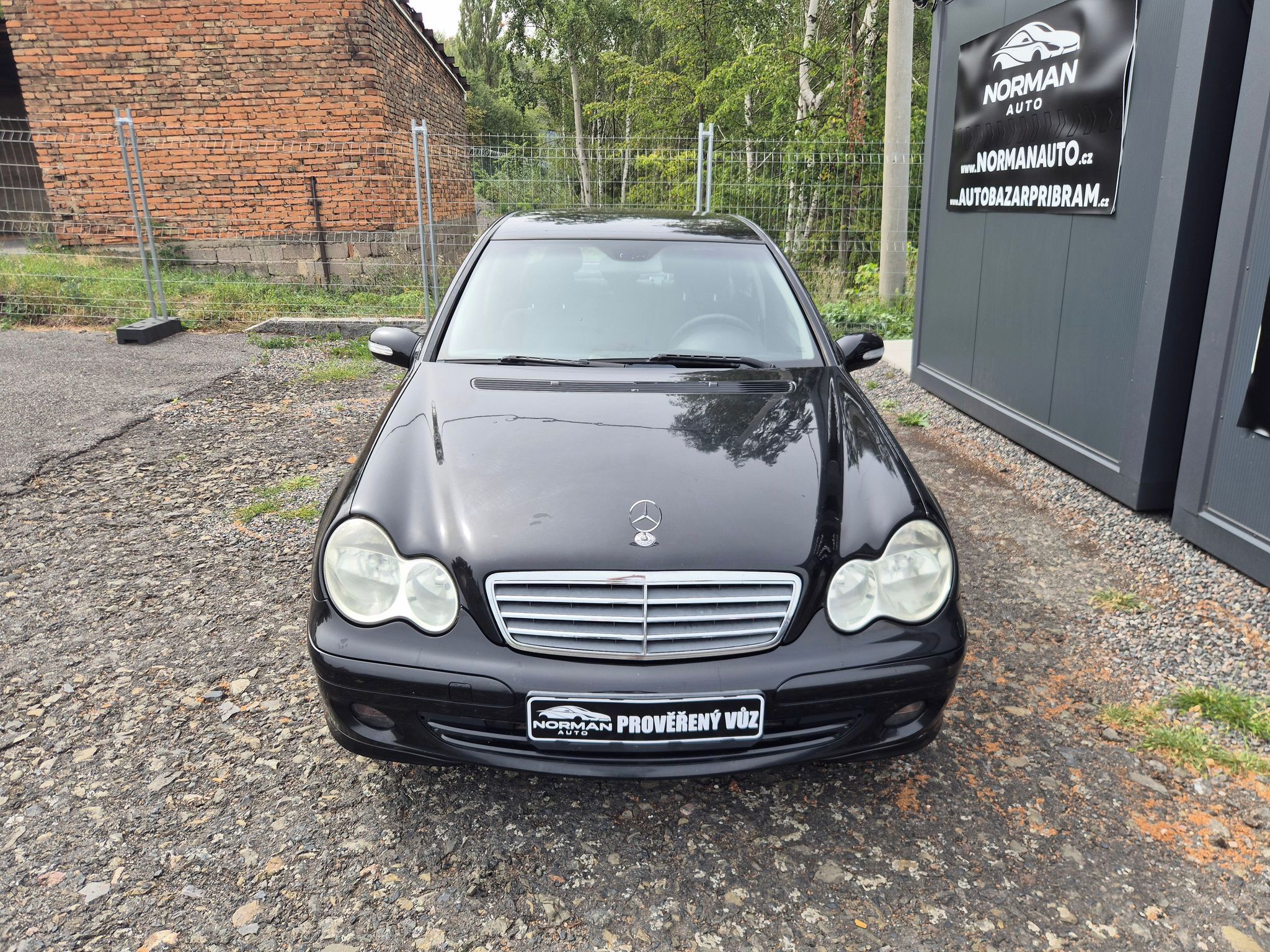 Mercedes-Benz Třídy C, C220 CDi 110Kw sedan, Klima - fotka 2