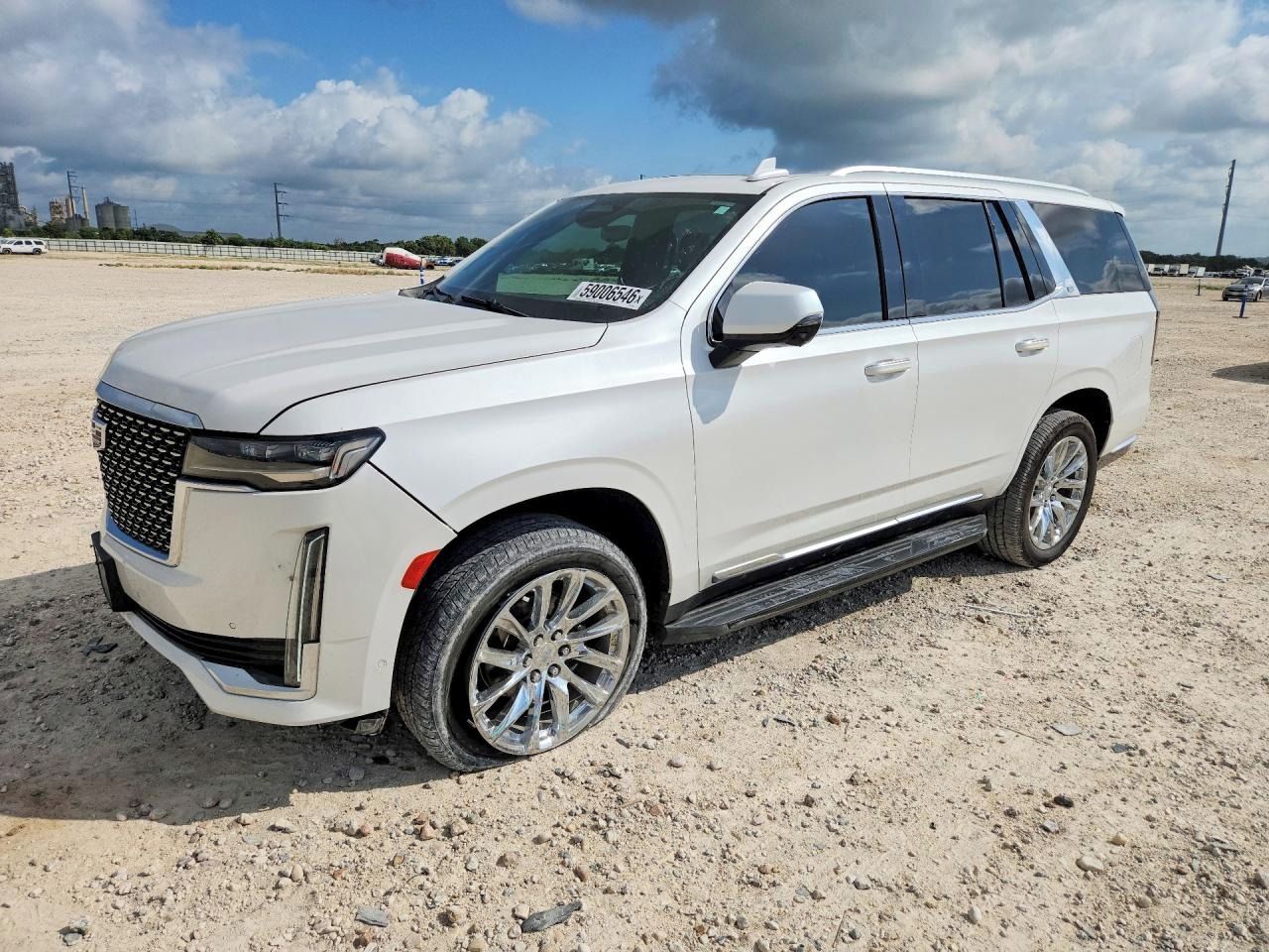 Cadillac Escalade, Auto na cestě