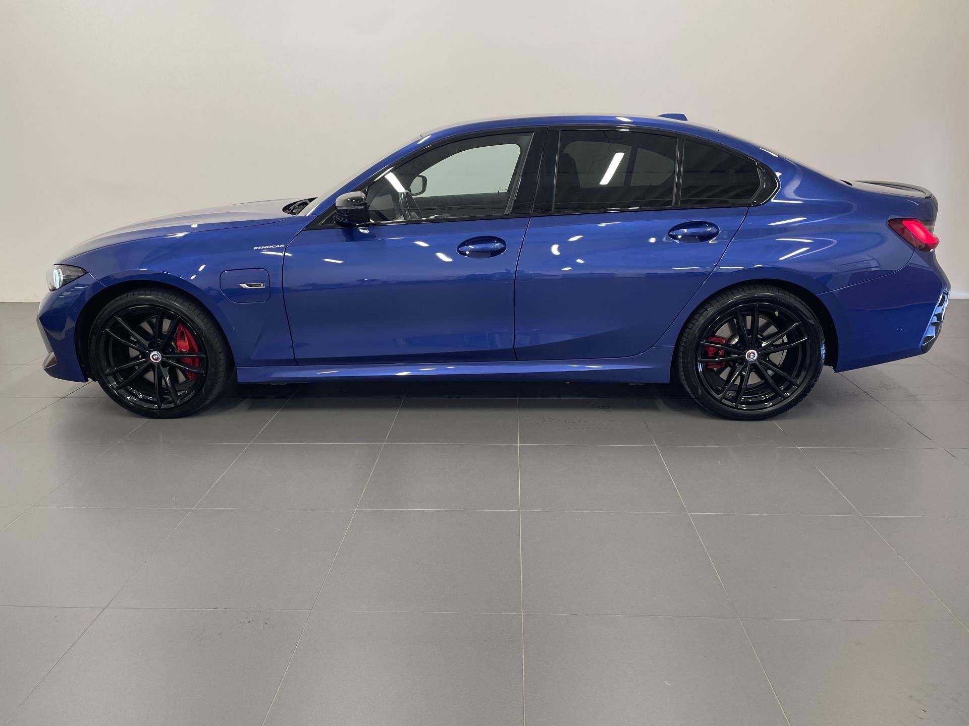 BMW Řada 3, 330e,Mpaket,Plug-in Hybrid - fotka 2
