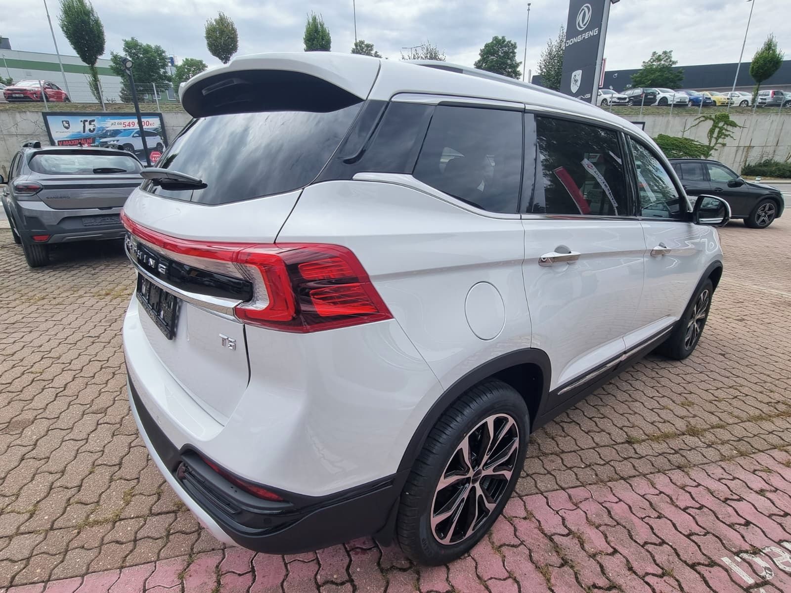 Dongfeng T5, FORTHING T5 Exclusive - fotka 5