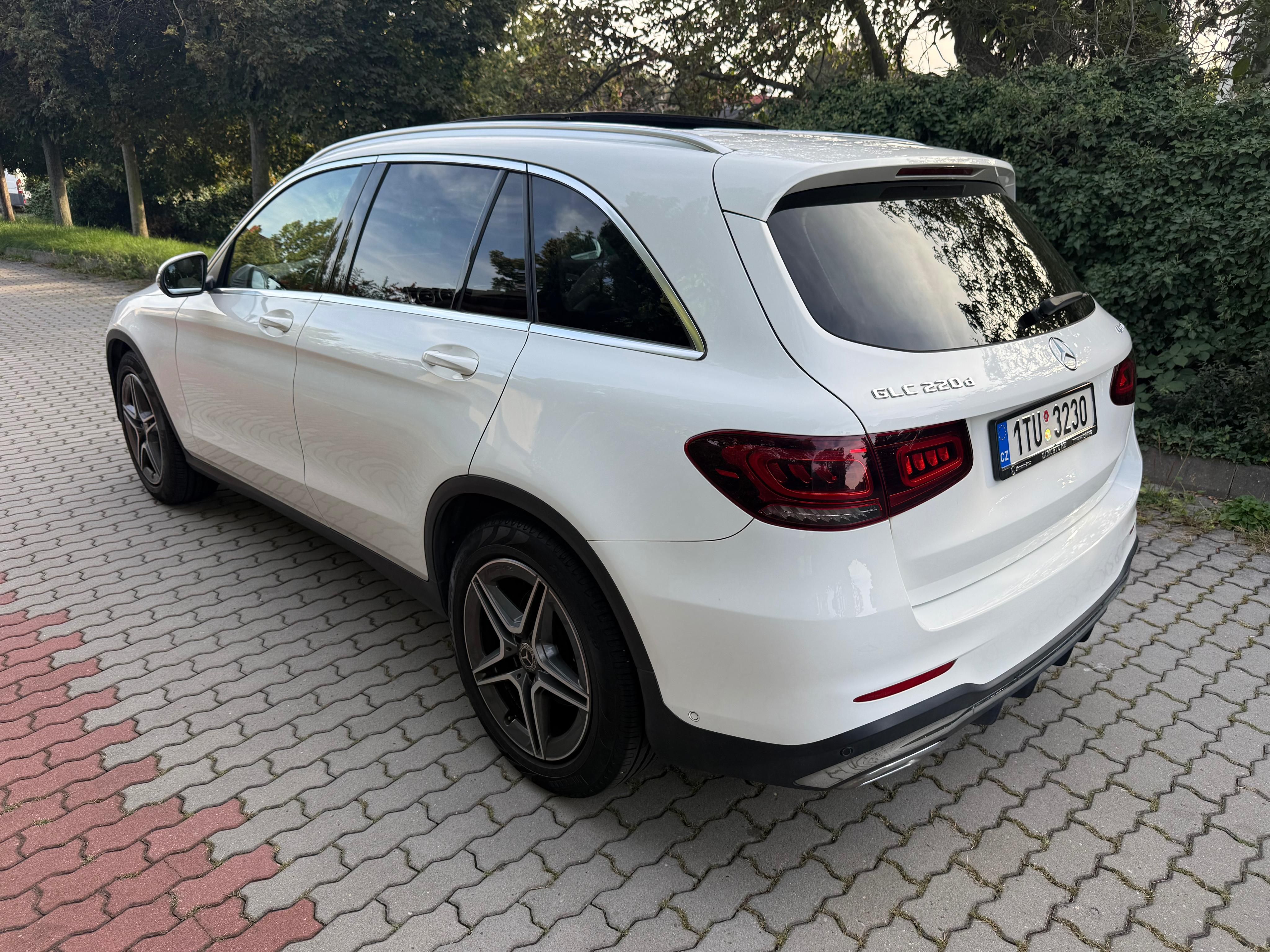 Mercedes-Benz GLC, 220d 4-MATIC,AMG,JAKO NOVÝ,CZ - fotka 5