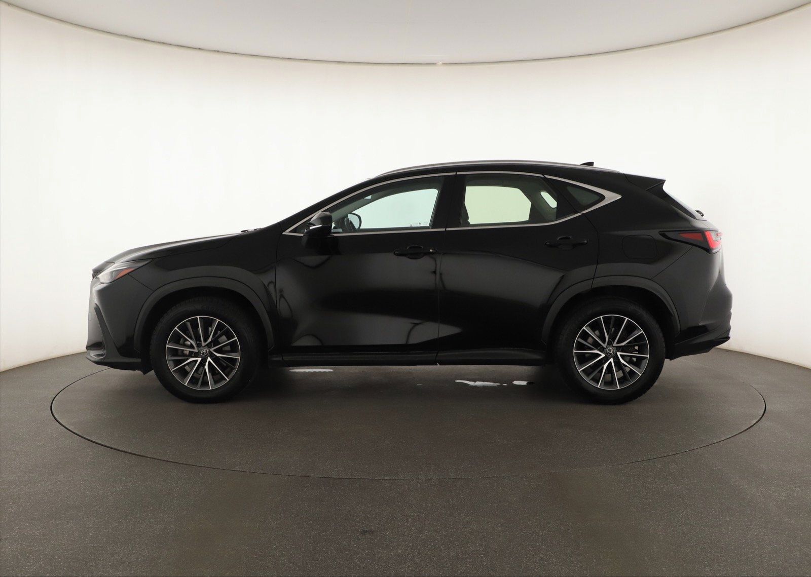 Lexus NX 350h, 350h - fotka 2
